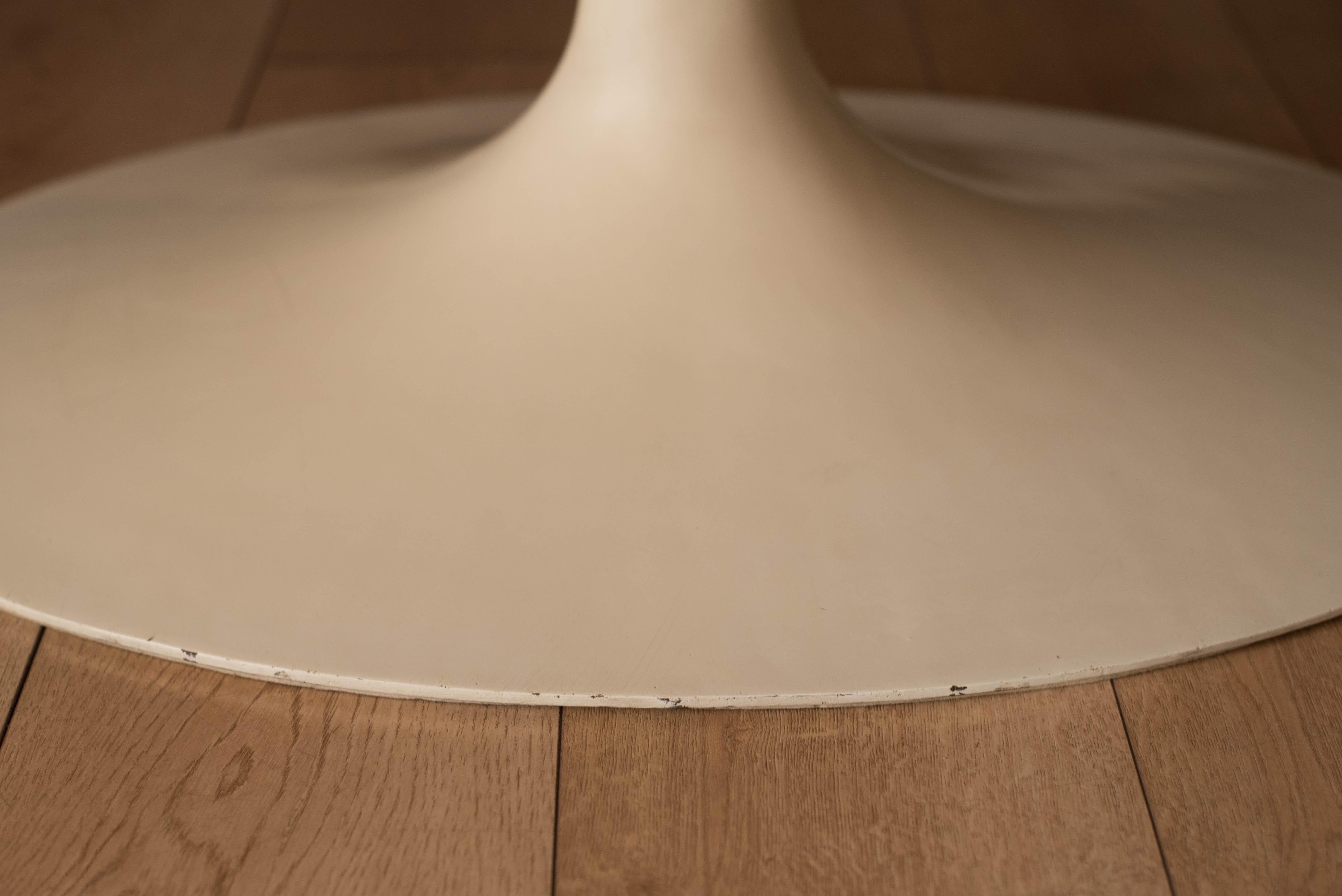 Table de salle à manger ovale moderne du milieu du siècle dernier par Eero Saarinen pour Knoll en vente 5
