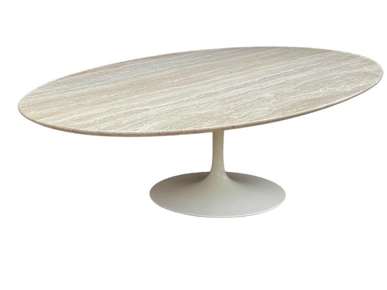 Mid Century Modern Oval Travertine Marble Cocktail Table by Saarinen for Knoll  In Good Condition For Sale In Philadelphia, PA