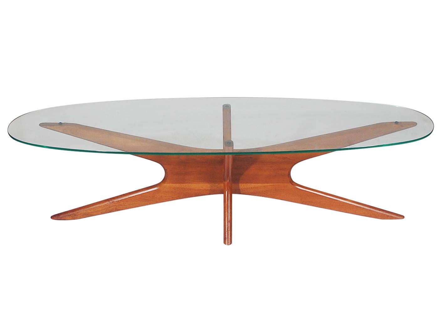Mid-Century Modern Oval Walnut and Glass Cocktail Table by Adrian Pearsall In Good Condition For Sale In Philadelphia, PA