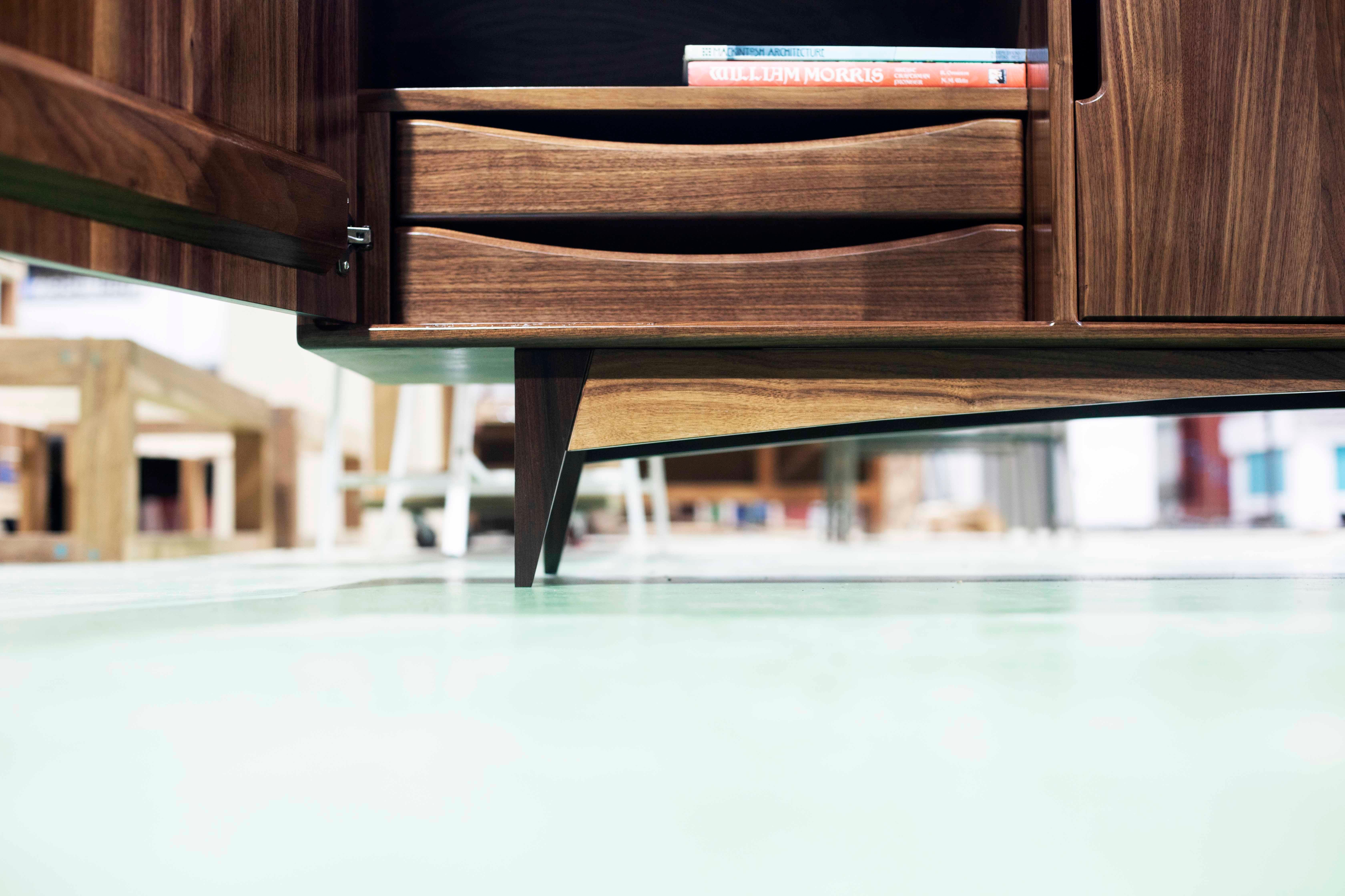 Mid-Century Modern Oversize Credenza in Solid Walnut - Minimalist Artisan Craft For Sale 3