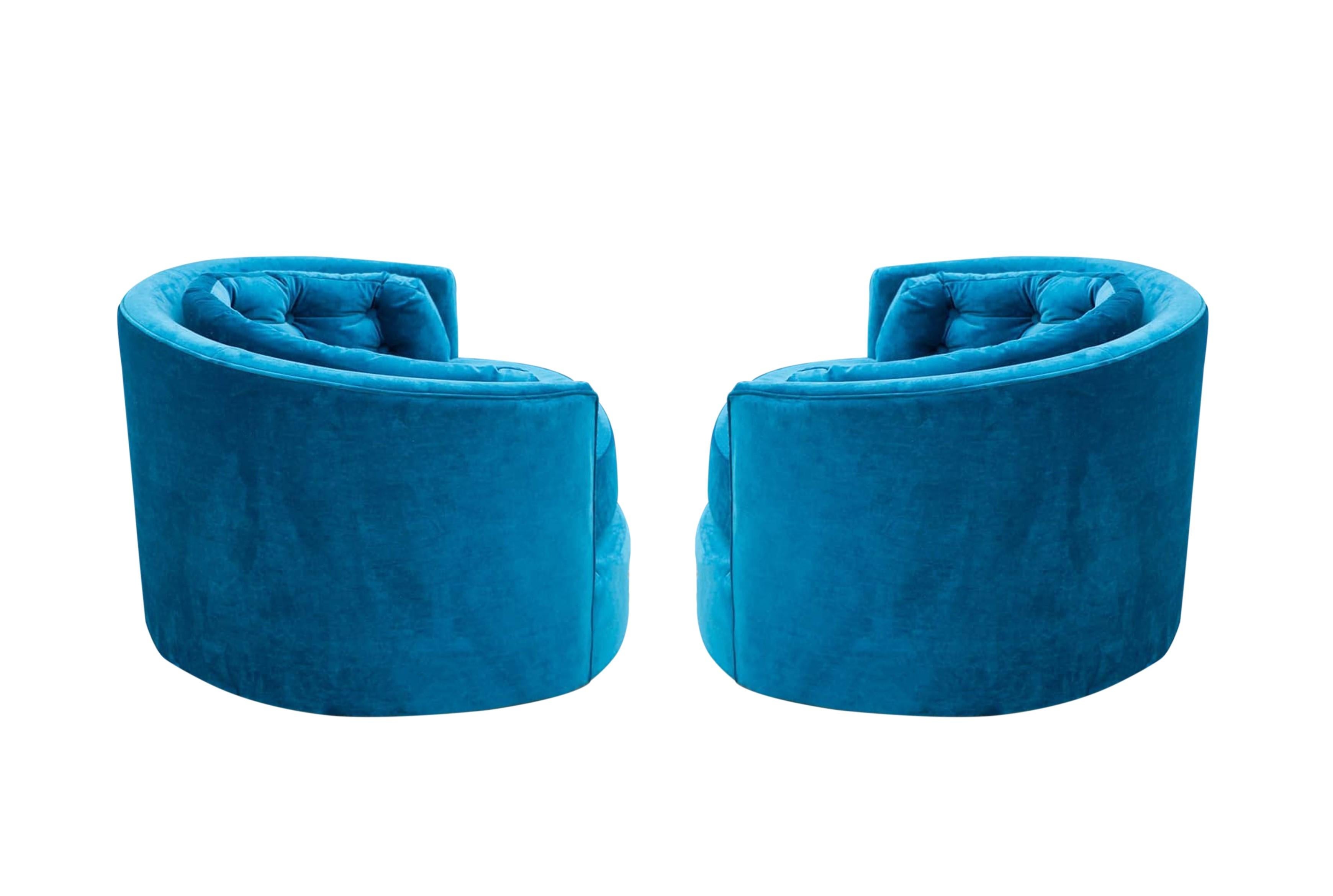 Mid-Century Modern Oversized Swivel Tub Chairs in the Style of Milo Baughman In Excellent Condition In Dallas, TX