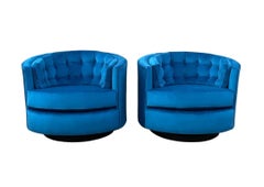 Übergroße drehbare Wannenstühle im Stil von Milo Baughman, Mid-Century Modern