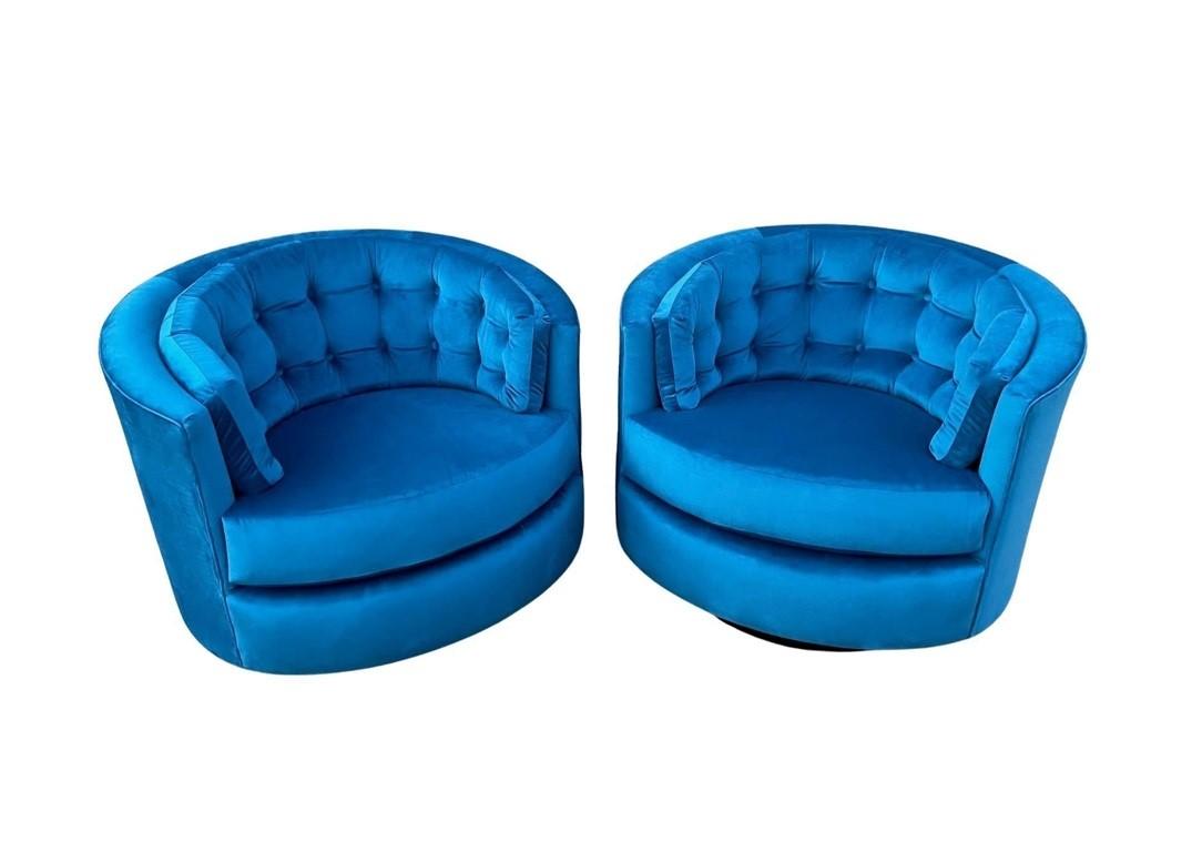 Mid-Century Modern Oversized Swivel Tub Chairs Milo Baughman Style In Excellent Condition For Sale In Dallas, TX