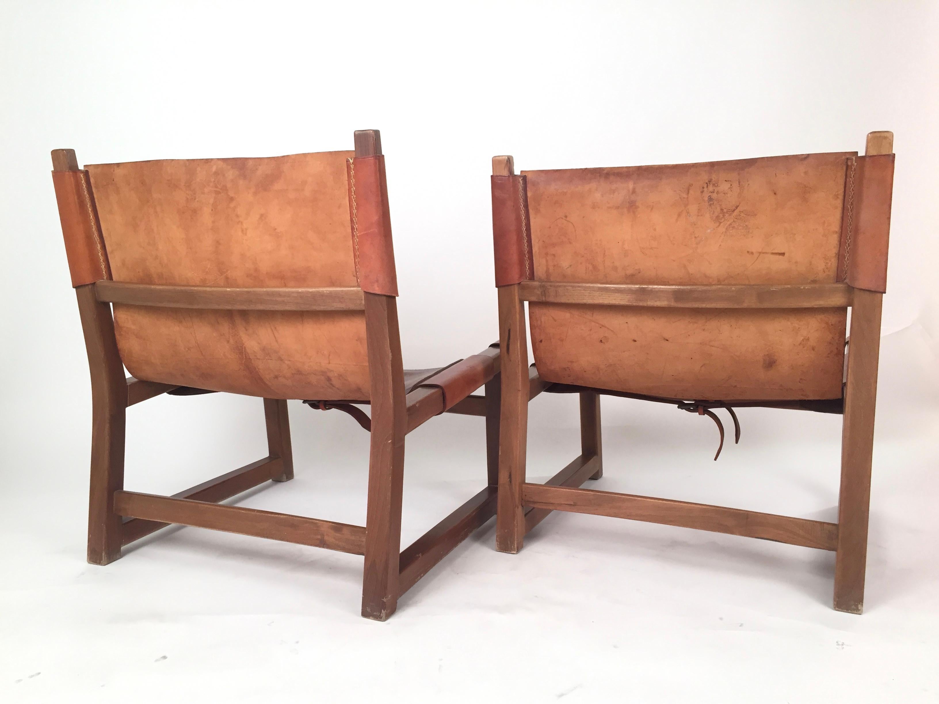 Mid-20th Century Mid-Century Modern Paco Muñoz Hunting Chairs, Walnut and Leather