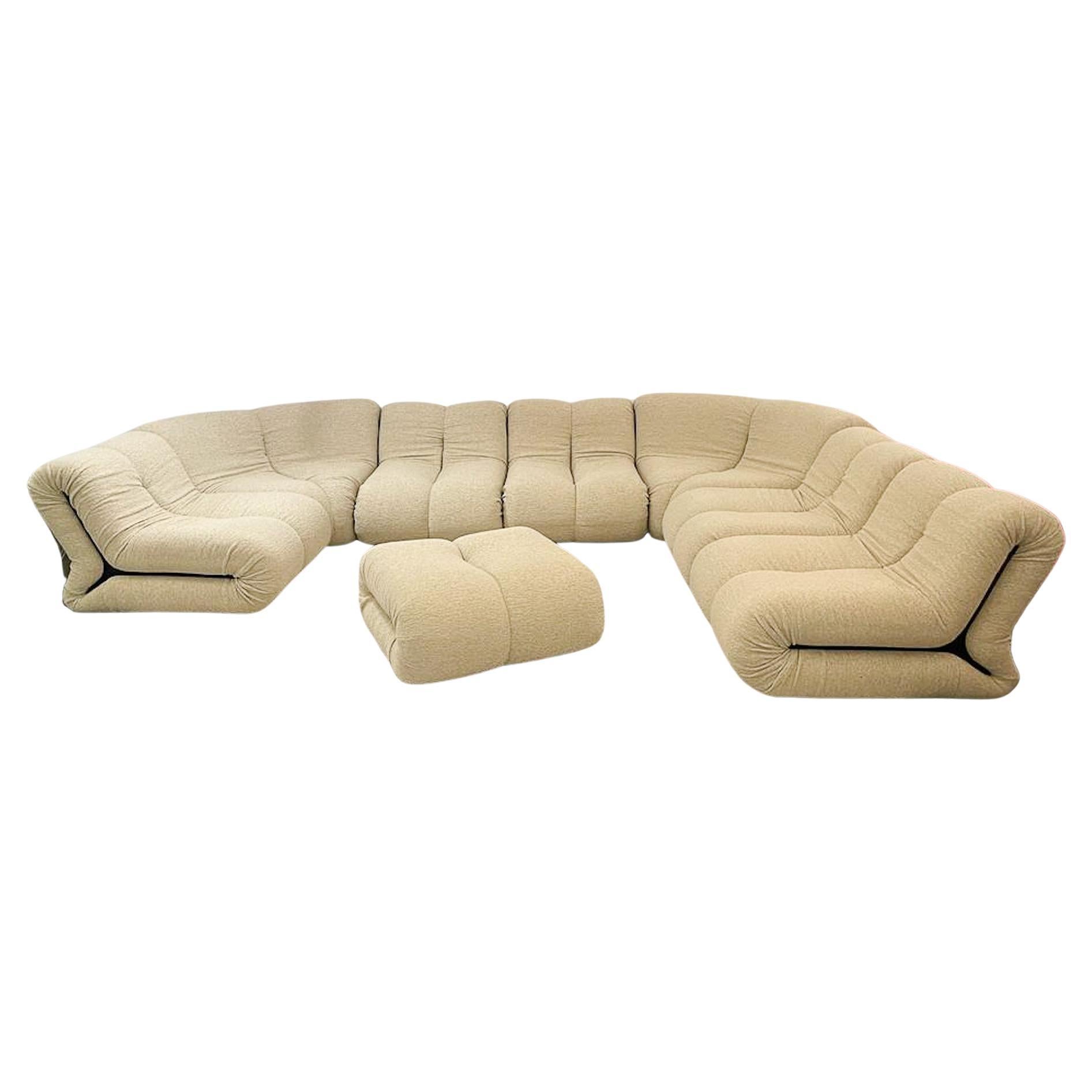 Mid-Century Modern Pagru Modular sofa by Claudio Vagnoni for 1P, Italy, 1960s
Each seating elements consists of two L-shaped forms that are attached together.
Dimensions for 1 piece : H 72x 93 D x 75 W.

Claudio Vagnoni was born in Rome (14.08.1945)