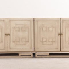 Cómoda o aparador de cuatro puertas pintado moderno de mediados de siglo C 1960