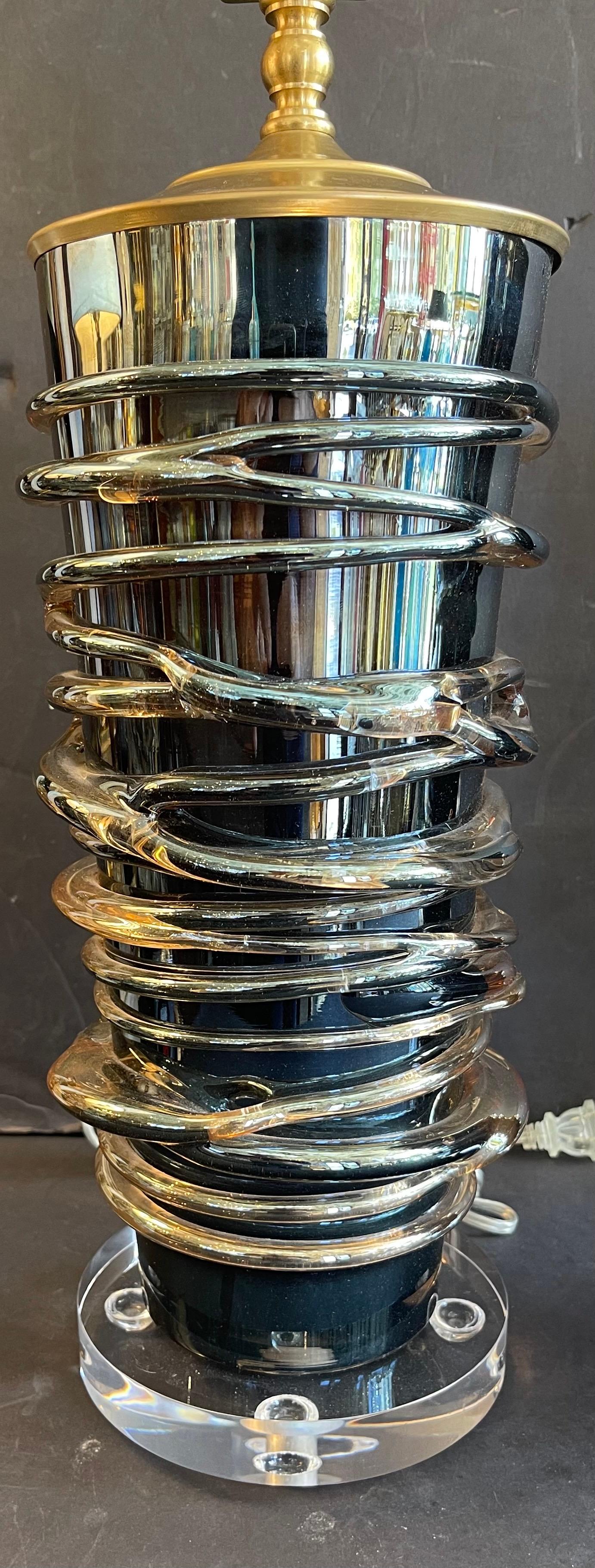 Mid-Century moderno Coppia di lampade in vetro iridescente di Murano di metà secolo Barovier a volute veneziane in vendita