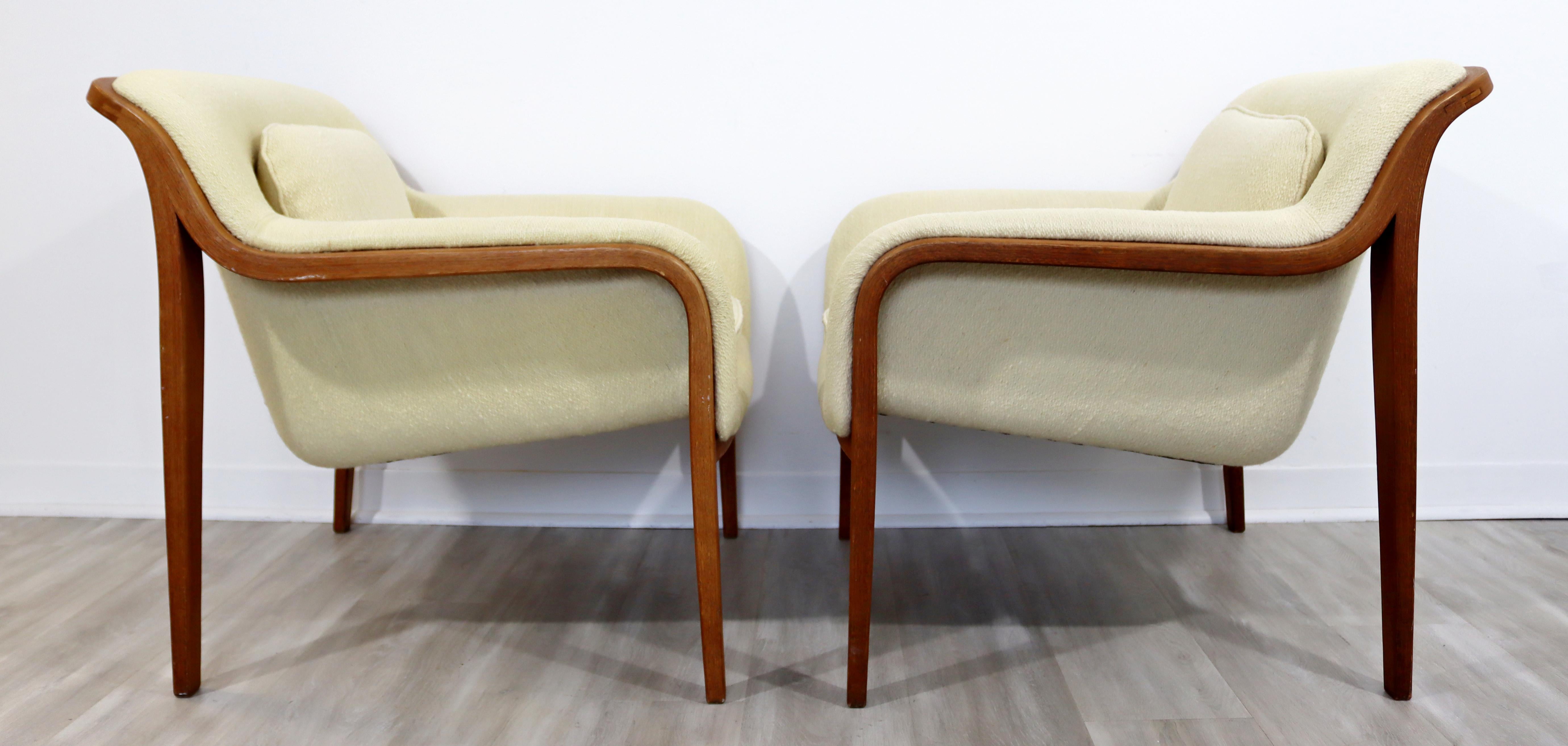 Mid-Century Modern Pair Bentwood Lounge Chairs by Bill Stephens for Knoll 1970s In Good Condition In Keego Harbor, MI