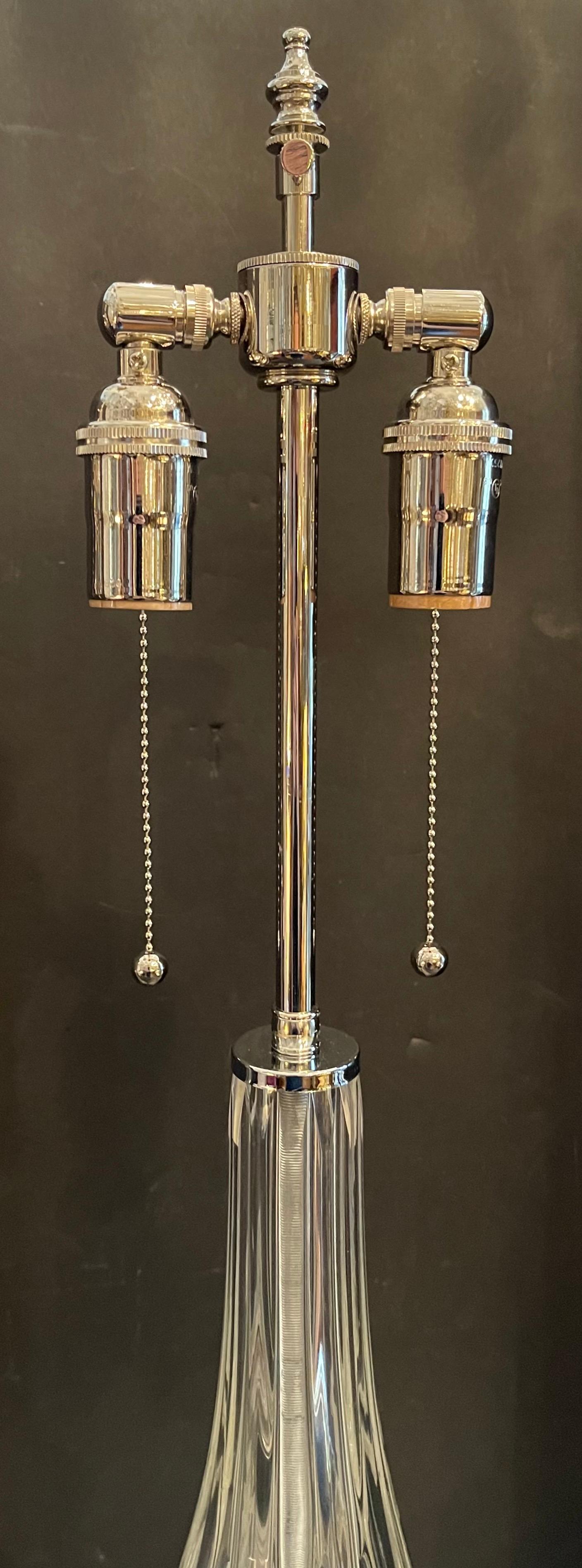 Mid-Century Modern Pair Italian Murano Seguso Venetian Clear Fluted Glass Lamps In Good Condition For Sale In Roslyn, NY