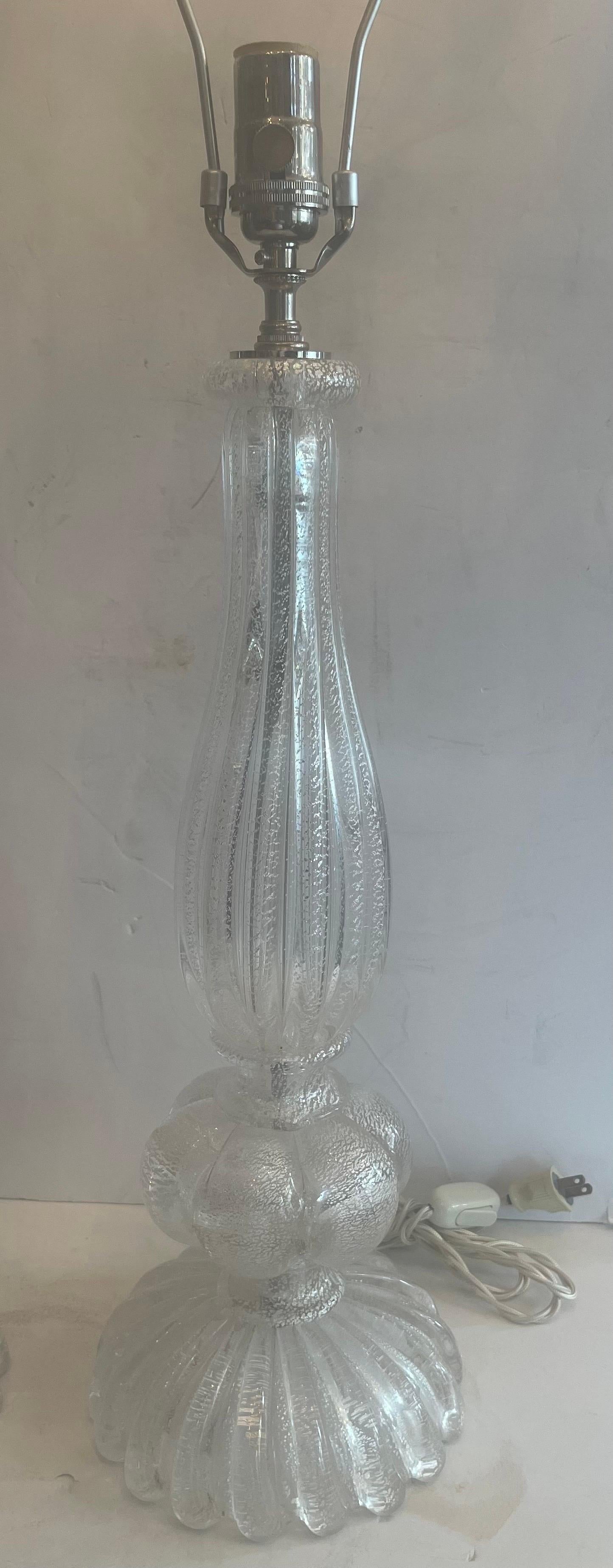 Hand-Crafted Mid-Century Modern Pair Italian Murano Seguso Venetian Clear Fluted Glass Lamps For Sale