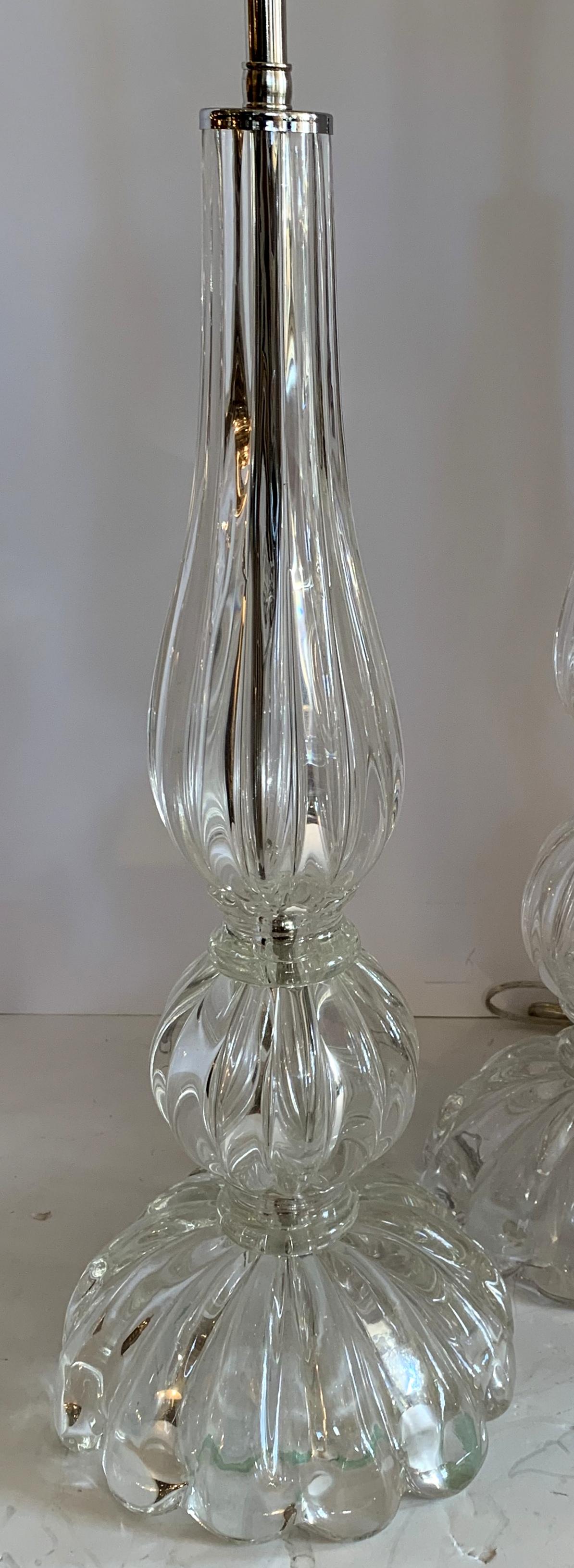 Polished Mid-Century Modern Pair Italian Murano Seguso Venetian Clear Fluted Glass Lamps