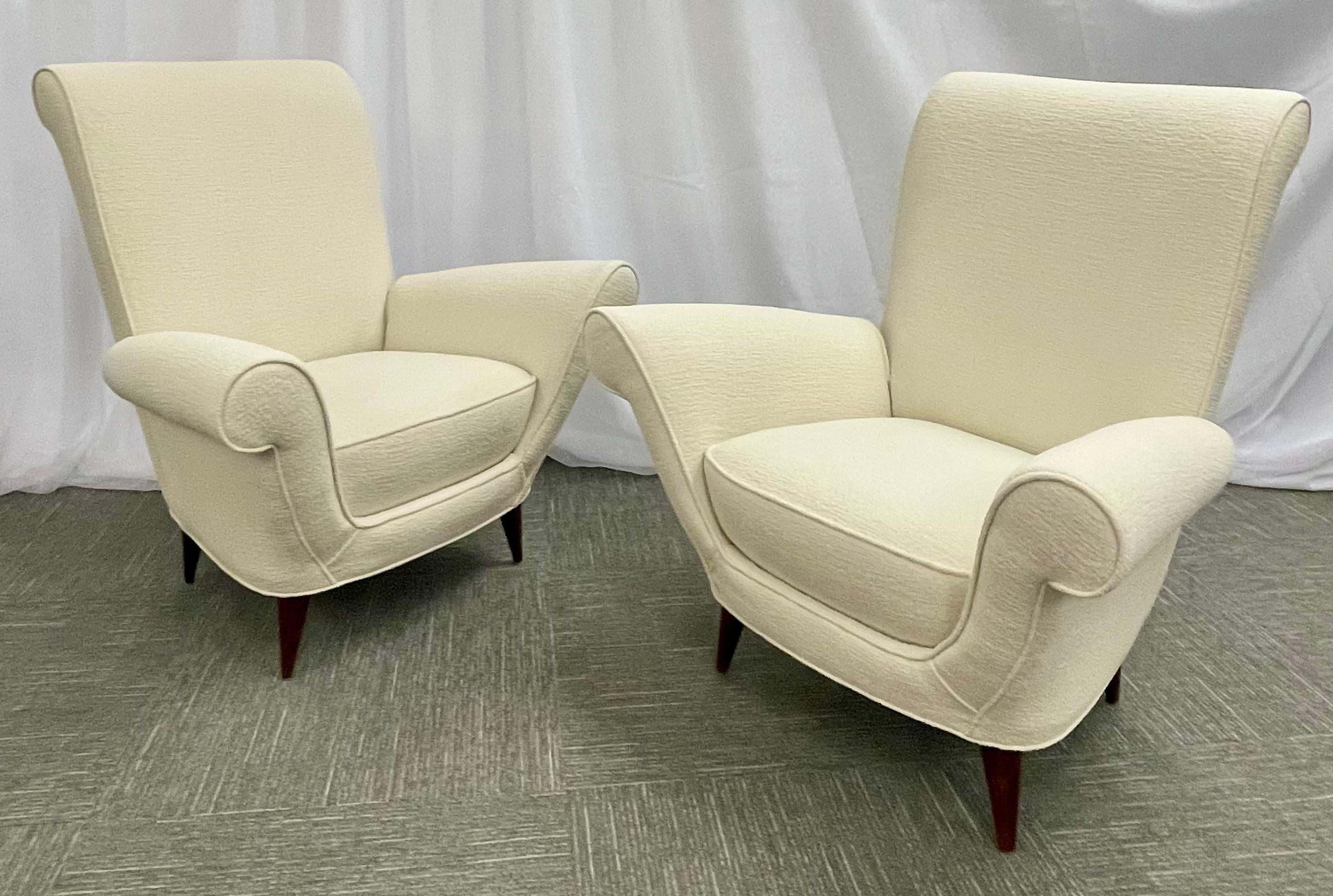 Italian Paola Buffa Style, Mid-Century Modern, Lounge Chairs, White Bouclé, Italy, 1960s For Sale