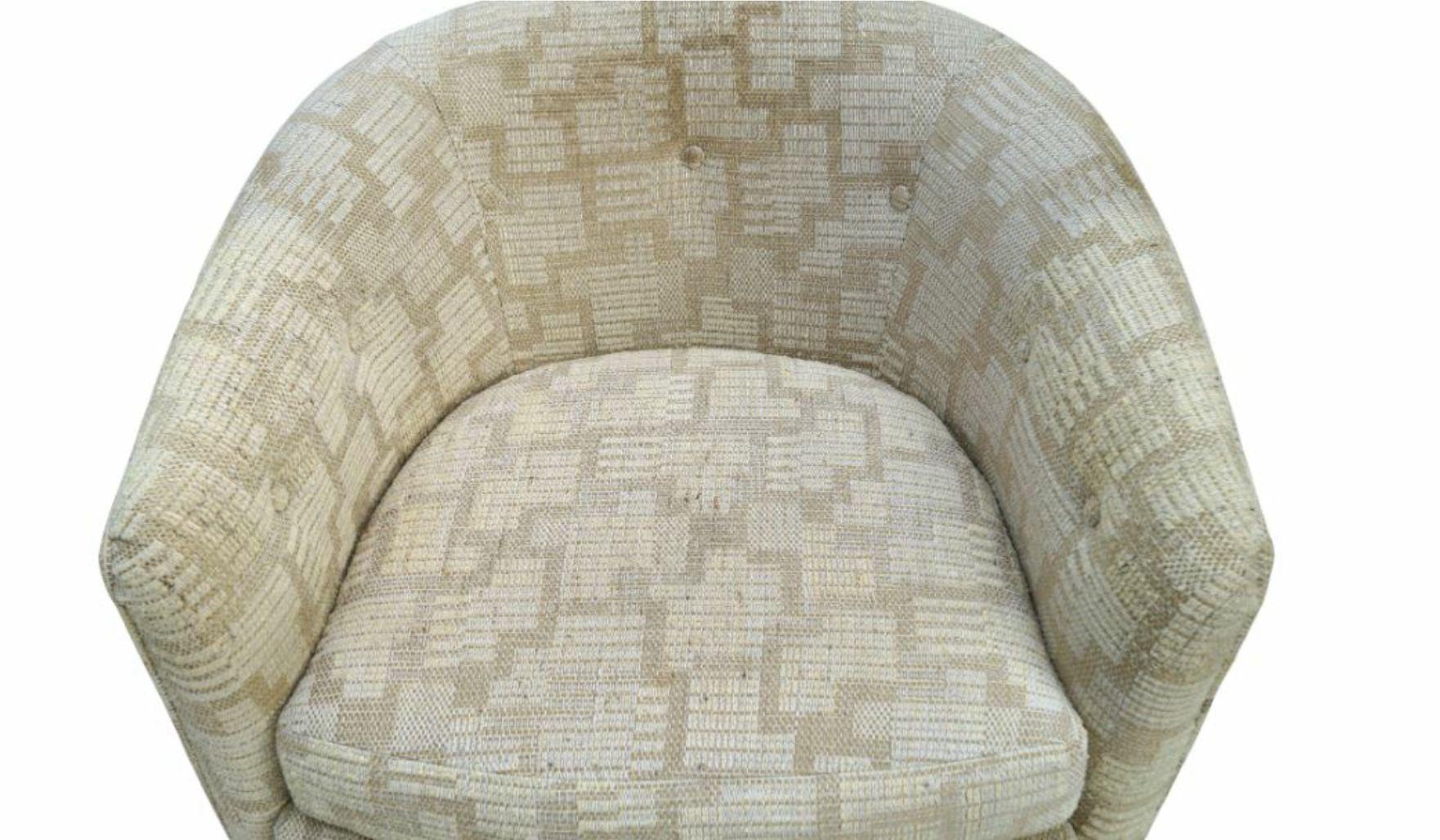 Tissu d'ameublement Paire de chaises longues à base pivotante 180 style Milo Baughman, style moderne du milieu du siècle dernier en vente