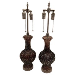 Pareja de lámparas modernas de mediados de siglo de cristal amatista estriado veneciano Seguso de Murano