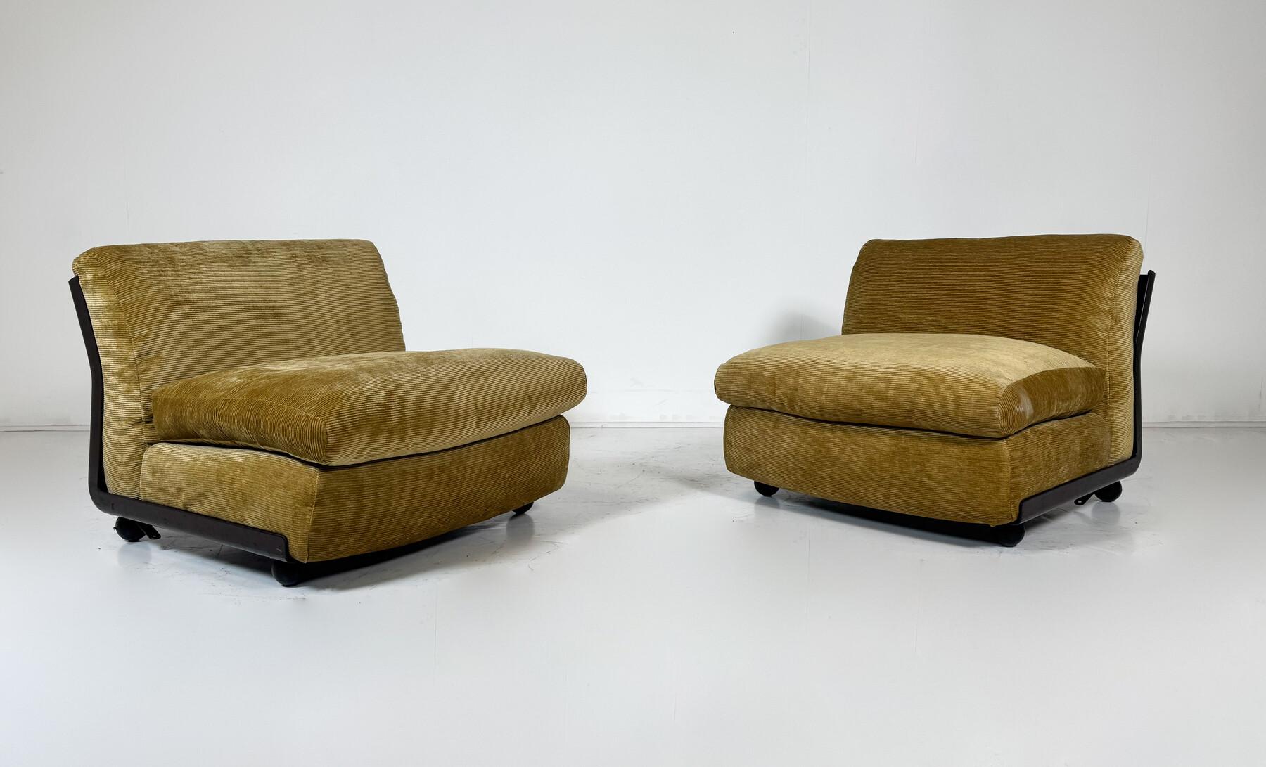Modernes Paar „Amanta“-Sessel aus der Mitte des Jahrhunderts von Mario Bellini, 1960er Jahre

Mario Bellini (geboren am 1. Februar 1935) ist ein italienischer Architekt und Designer. Nach seinem Abschluss an der Polytechnischen Universität von
