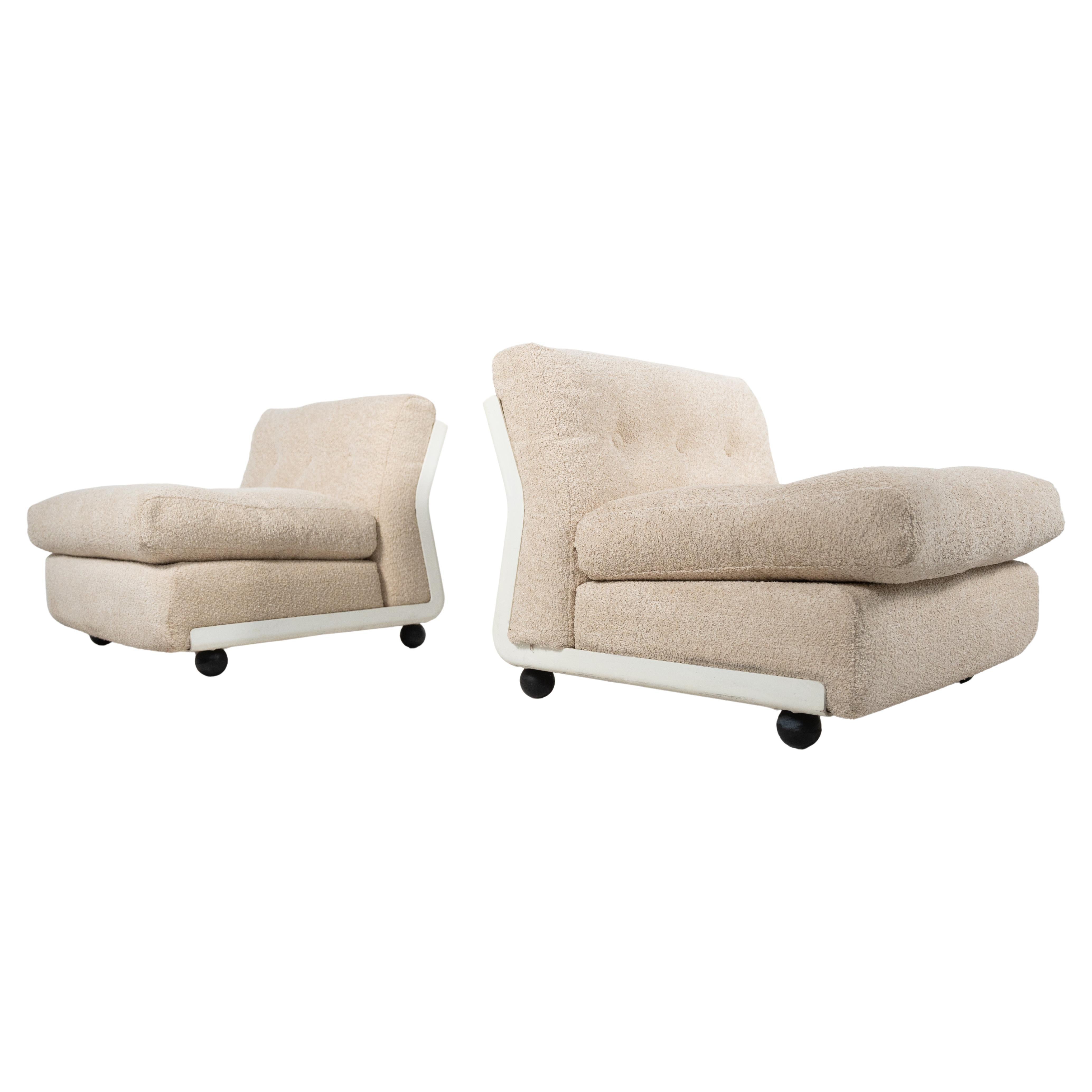 Mid-Century Modern Pair of "Amanta" Armchairs by Mario Bellini, 1960s