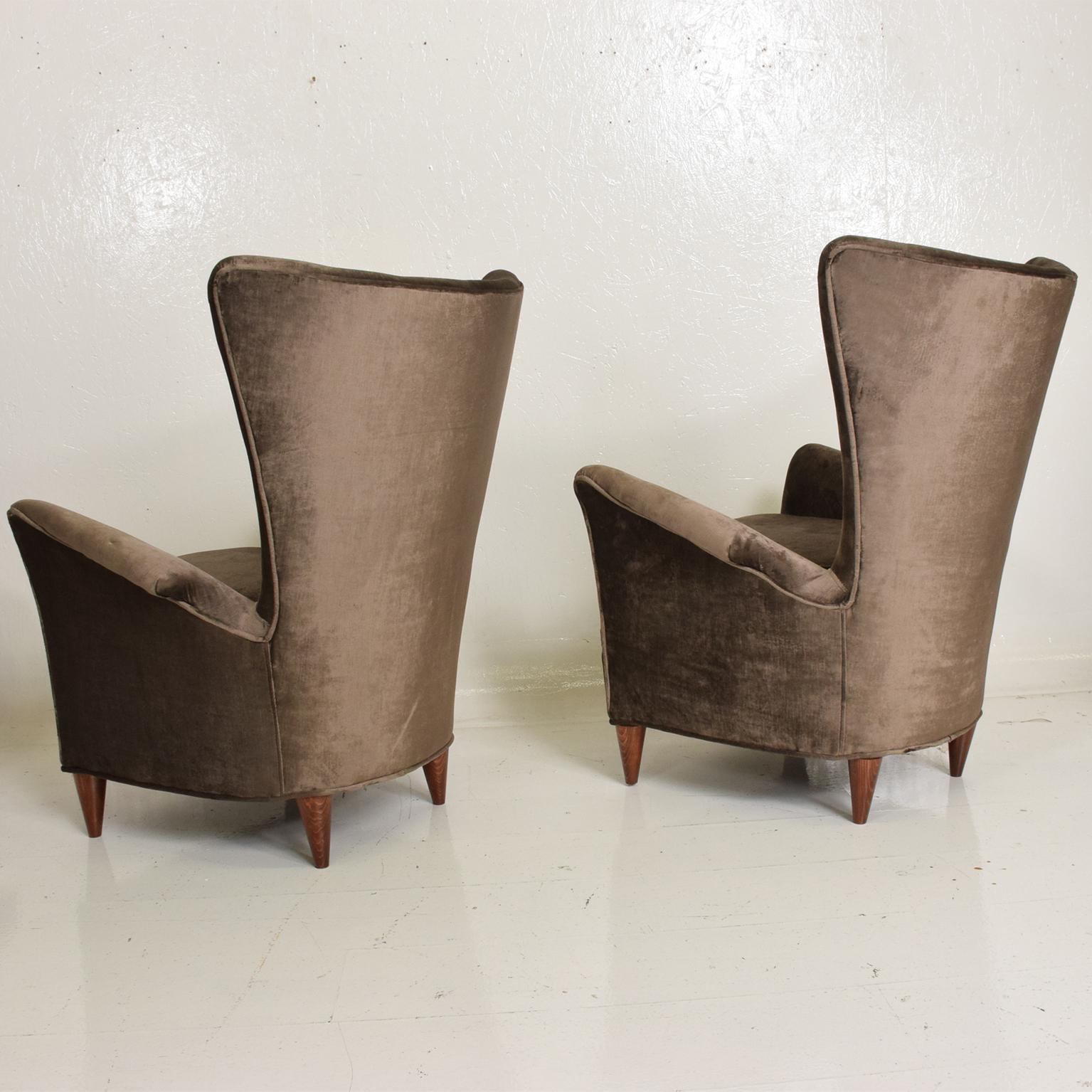 Velvet Mid-Century Modern Pair of Armchair by Gio Ponti for Bristol Hotel in Merano