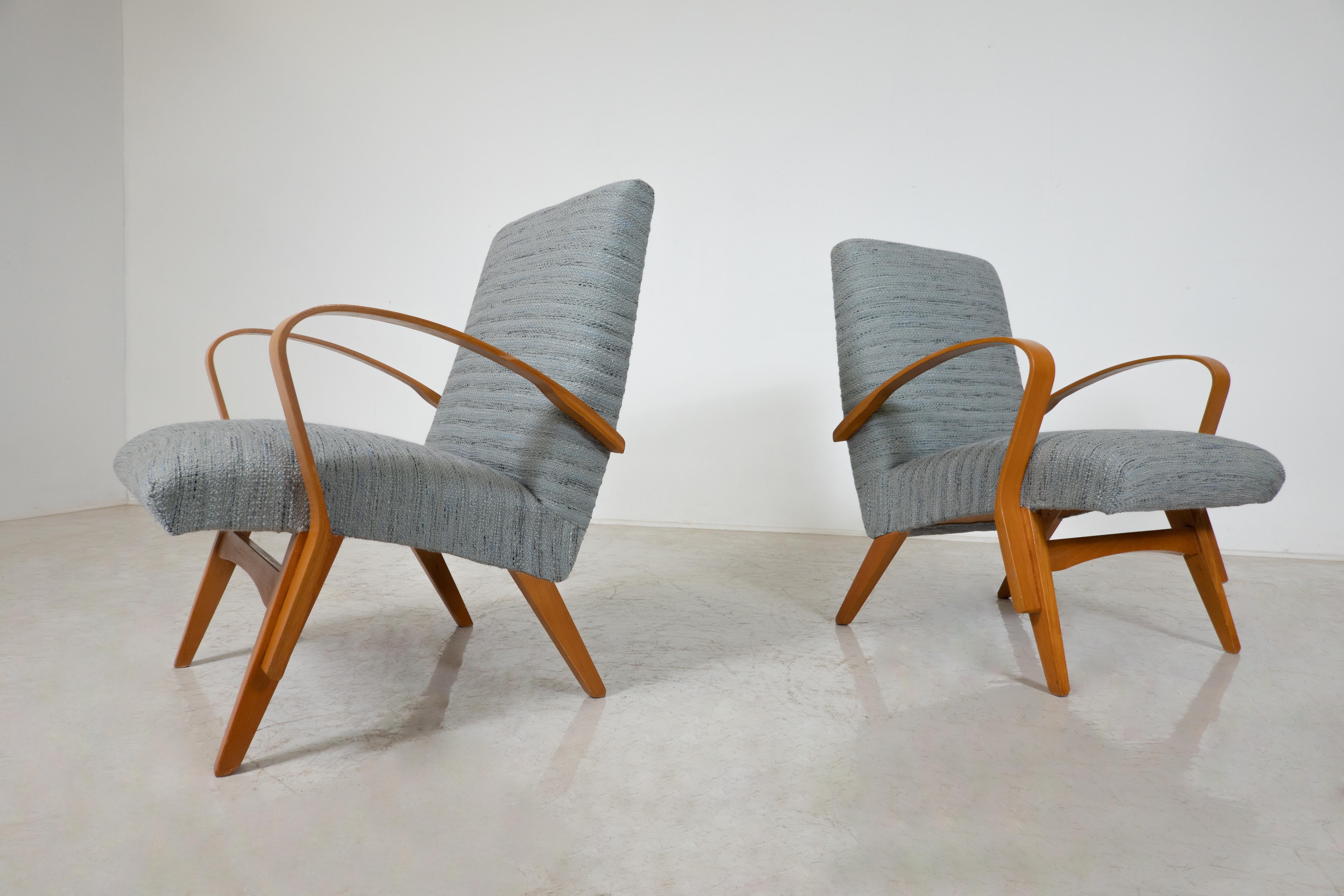 Fabric Mid-Century Modern Pair of Armchairs, 1950s, Czech Republic (New Uphostery) For Sale