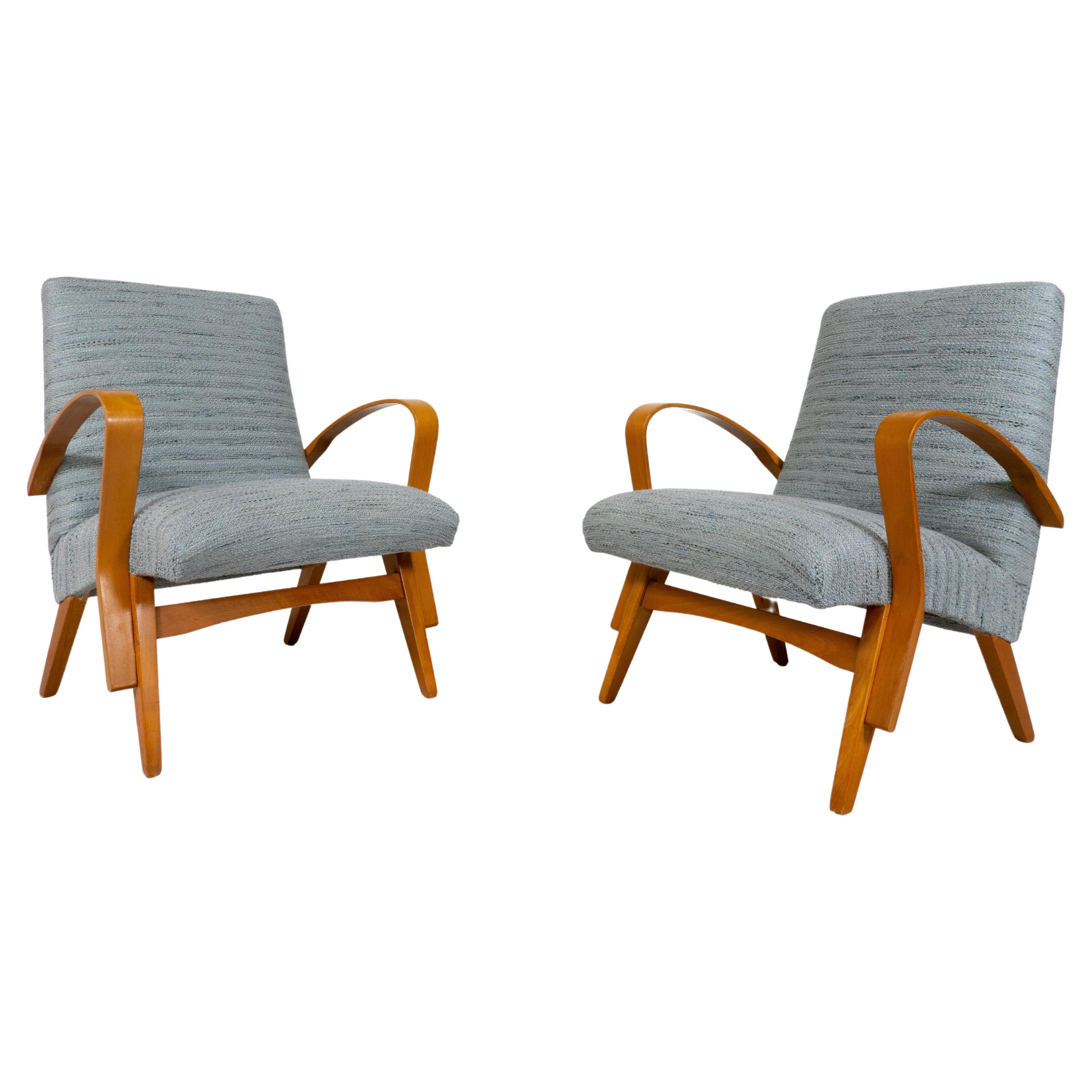 Mid-Century Modern Pair of Armchairs, 1950s, Czech Republic (New Uphostery) For Sale