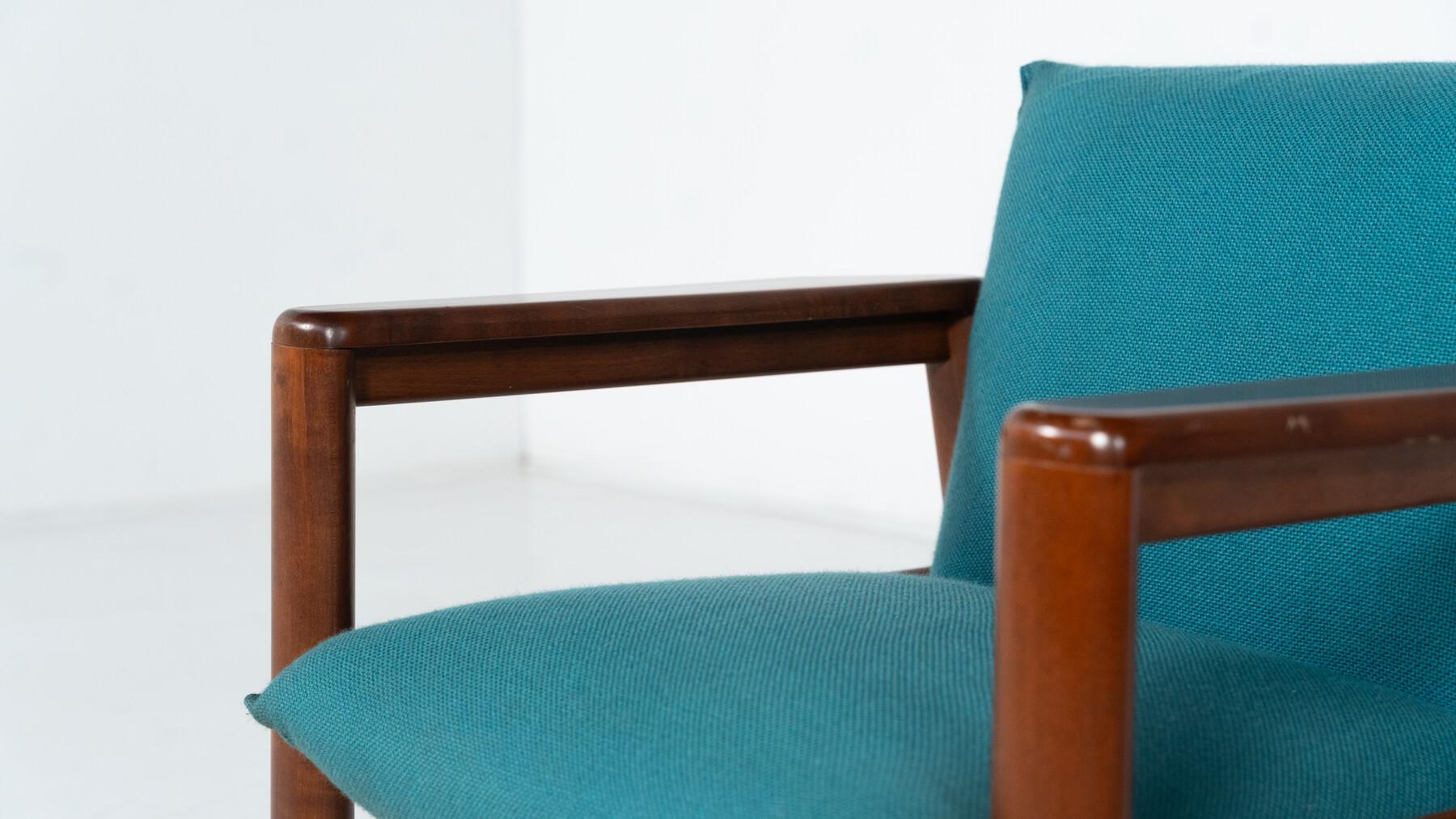 Coppia di poltrone moderne di metà secolo, tessuto blu e Wood, Italia, anni '60 in vendita 6