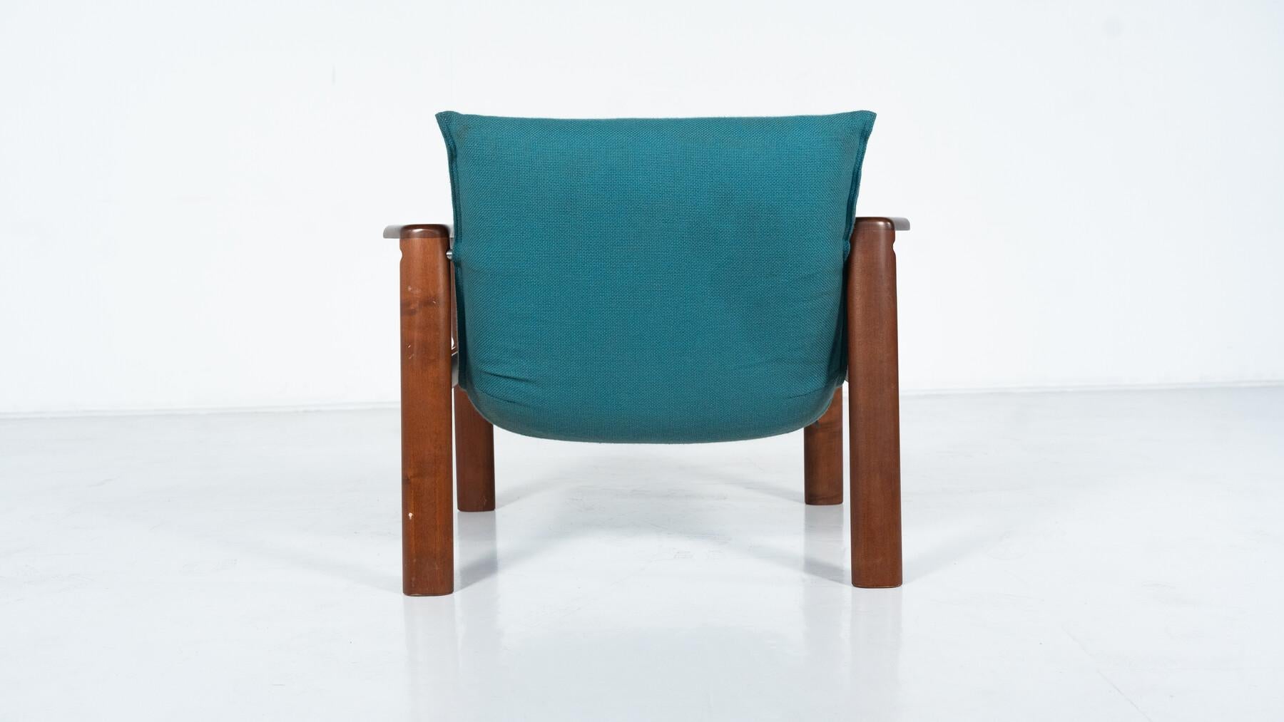 Coppia di poltrone moderne di metà secolo, tessuto blu e Wood, Italia, anni '60 in vendita 10