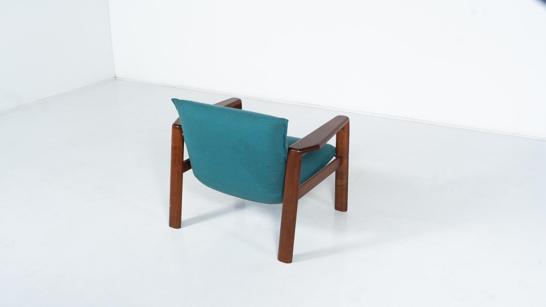 Coppia di poltrone moderne di metà secolo, tessuto blu e Wood, Italia, anni '60 in vendita 11