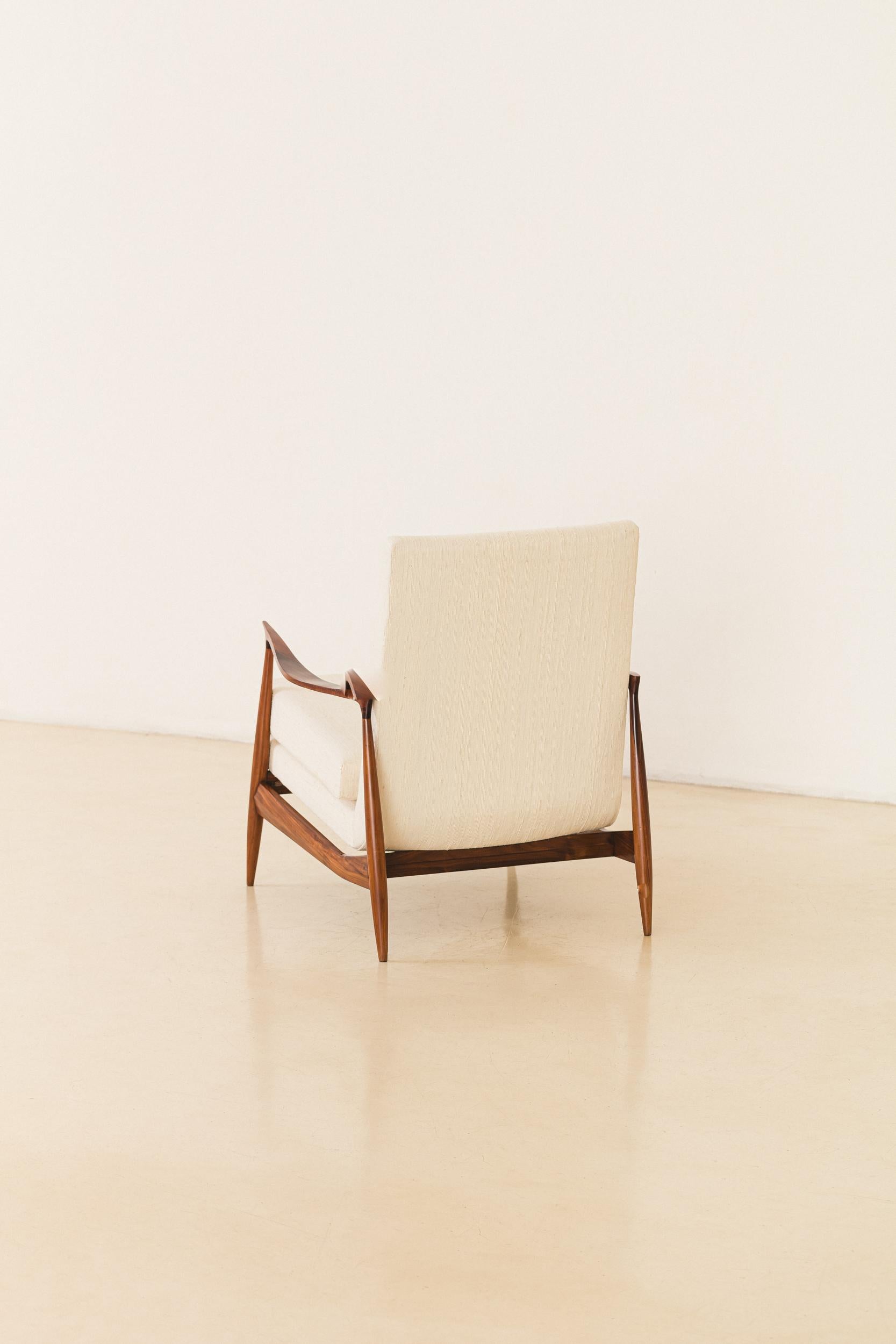Mid-Century Modern Pair of Armchairs by Móveis CIMO, 1950's In Good Condition For Sale In New York, NY