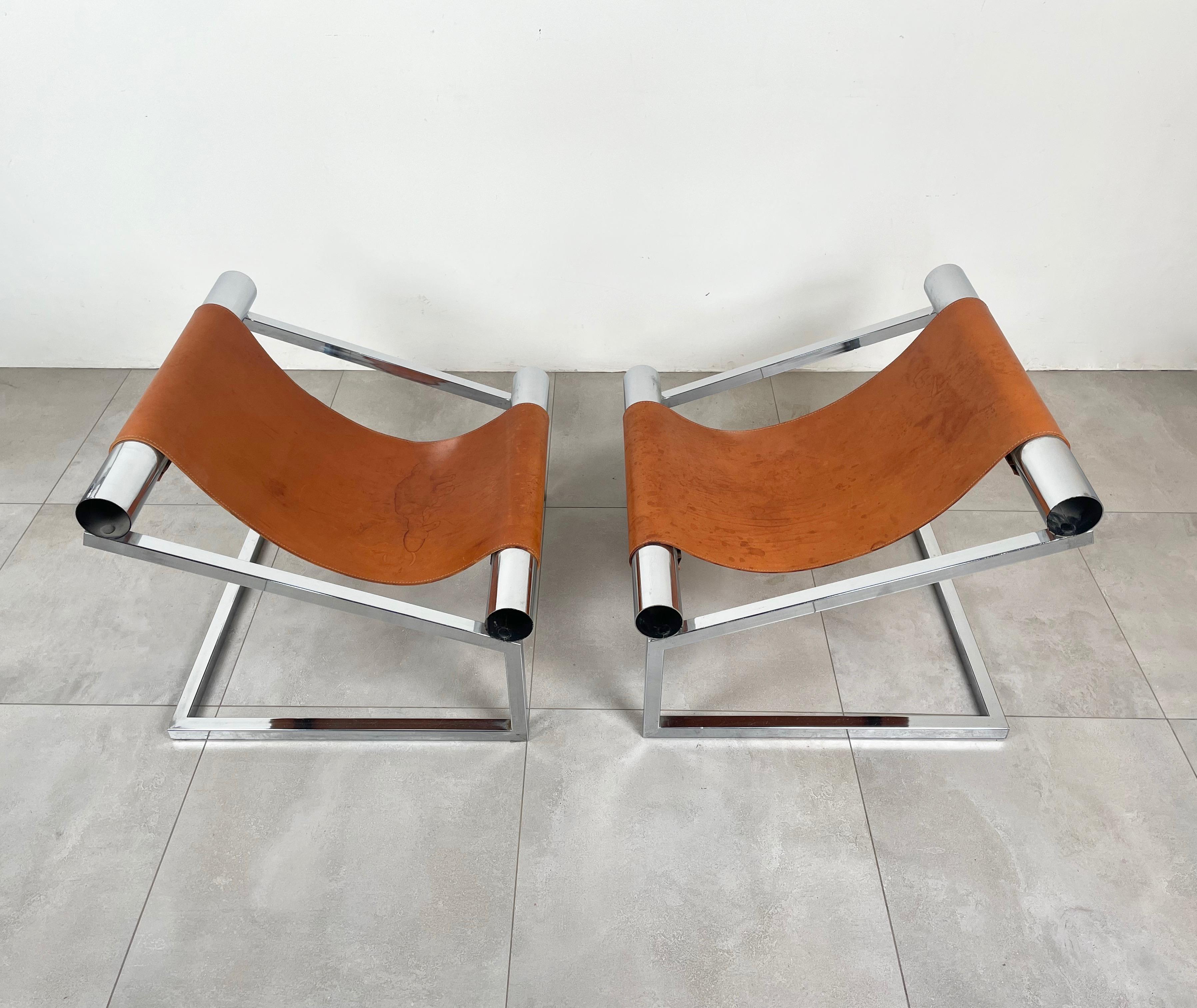 Mid-Century Modern Pair of Armchairs in Chrome and Leather, Italy 1970s For Sale 1