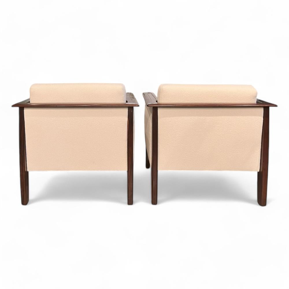 Mid-Century Modern Pair of Armchairs in Hardwood & Bouclé, Fatima, c. 1960 For Sale 2
