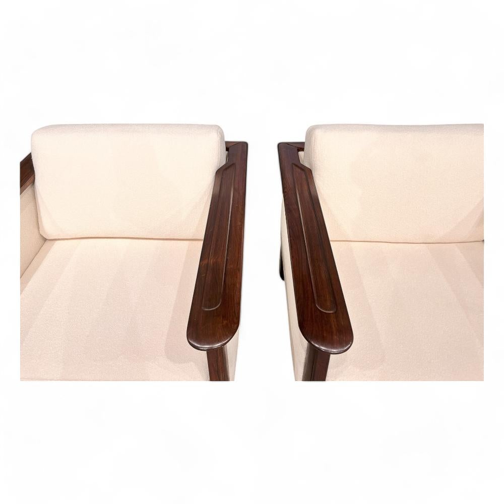 Mid-Century Modern Pair of Armchairs in Hardwood & Bouclé, Fatima, c. 1960 For Sale 4