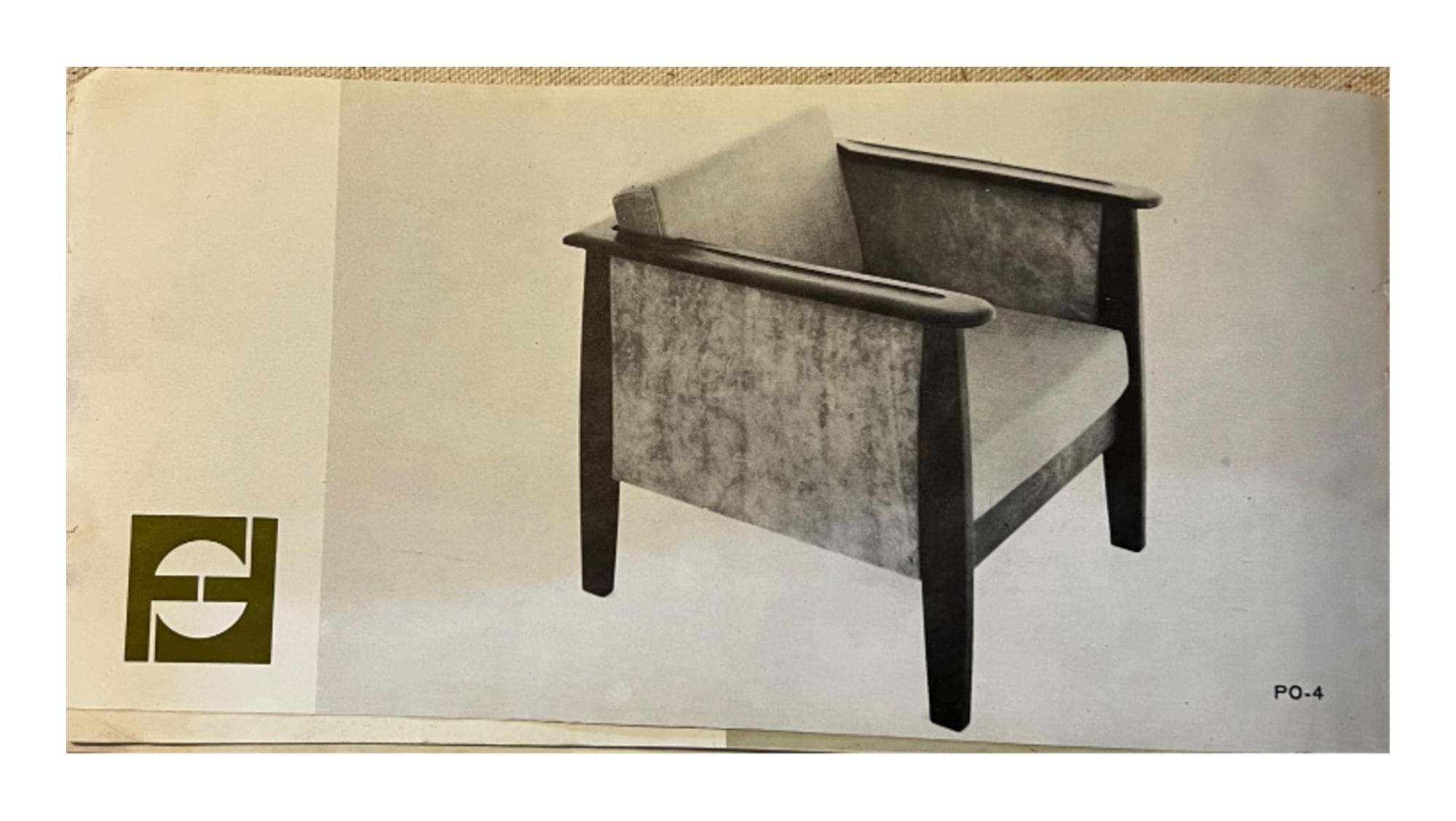 Mid-Century Modern Pair of Armchairs in Hardwood & Bouclé, Fatima, c. 1960 For Sale 7