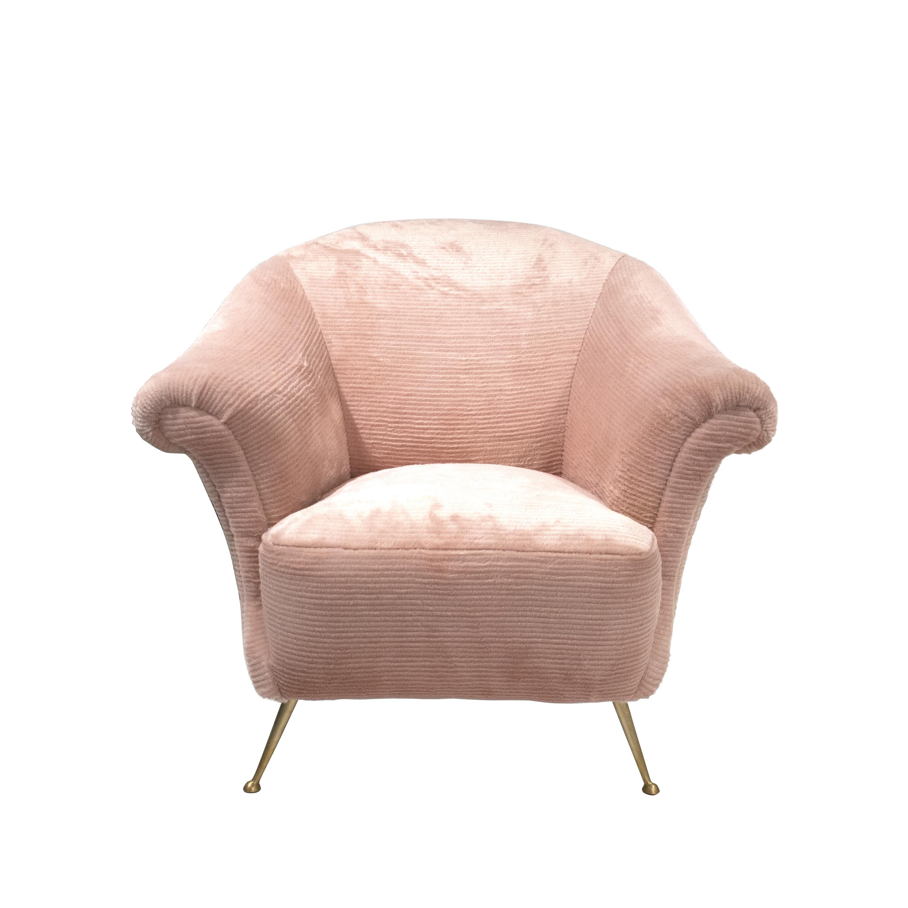 Mid-Century Modern pair of armchairs made of a solid wooden structure with pink line trimmed faux fur upholstery finished with brass legs.