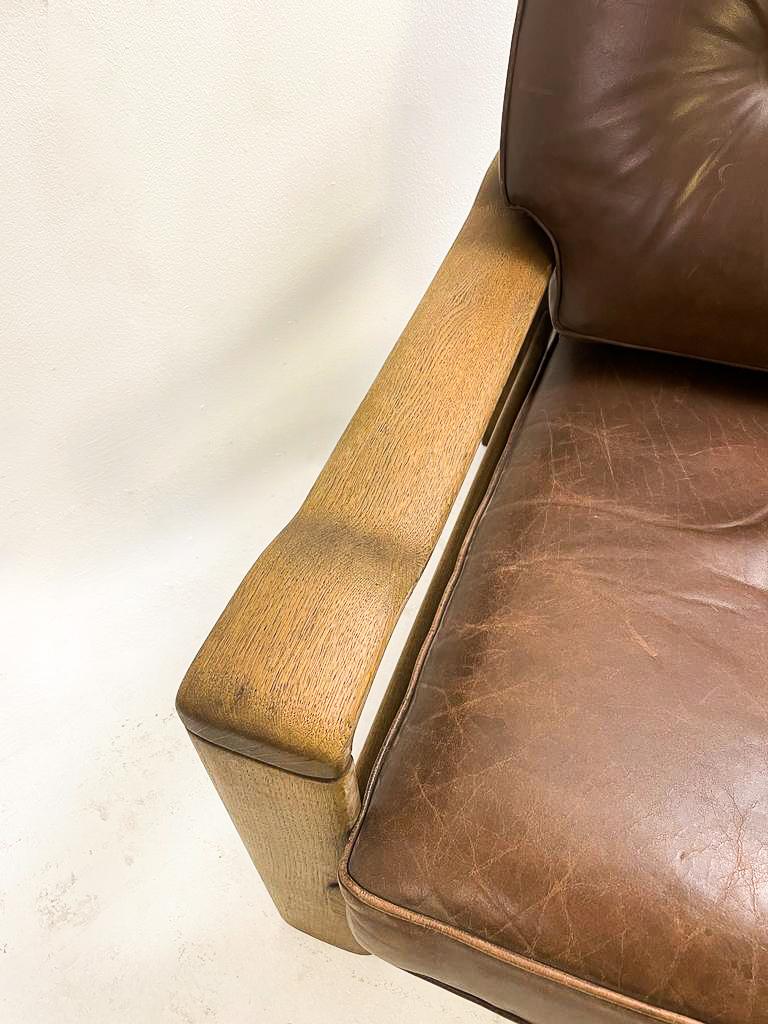 Mid-Century Modern Pair of Armchairs, Leather and Oak, 1960s For Sale 1