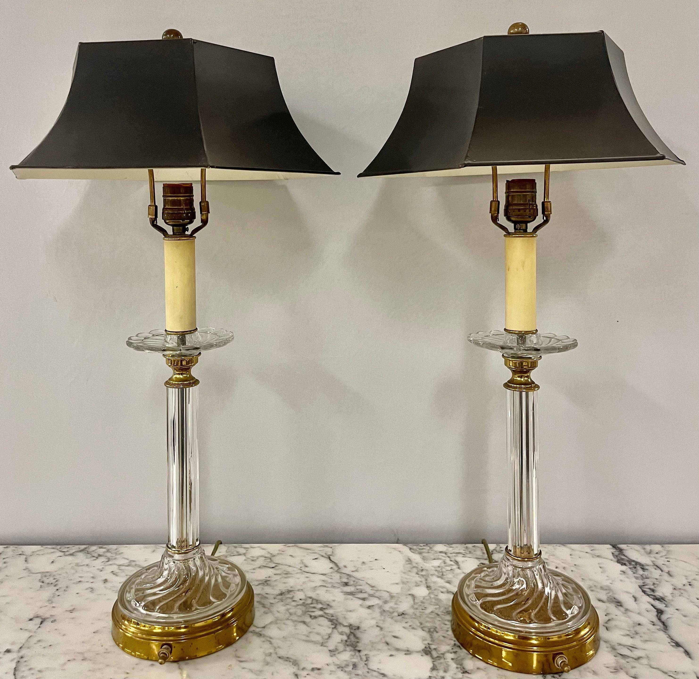 Mid-Century Modern Pair of Baccarat Style Table Lamps, Crystal, 1960s For Sale 1