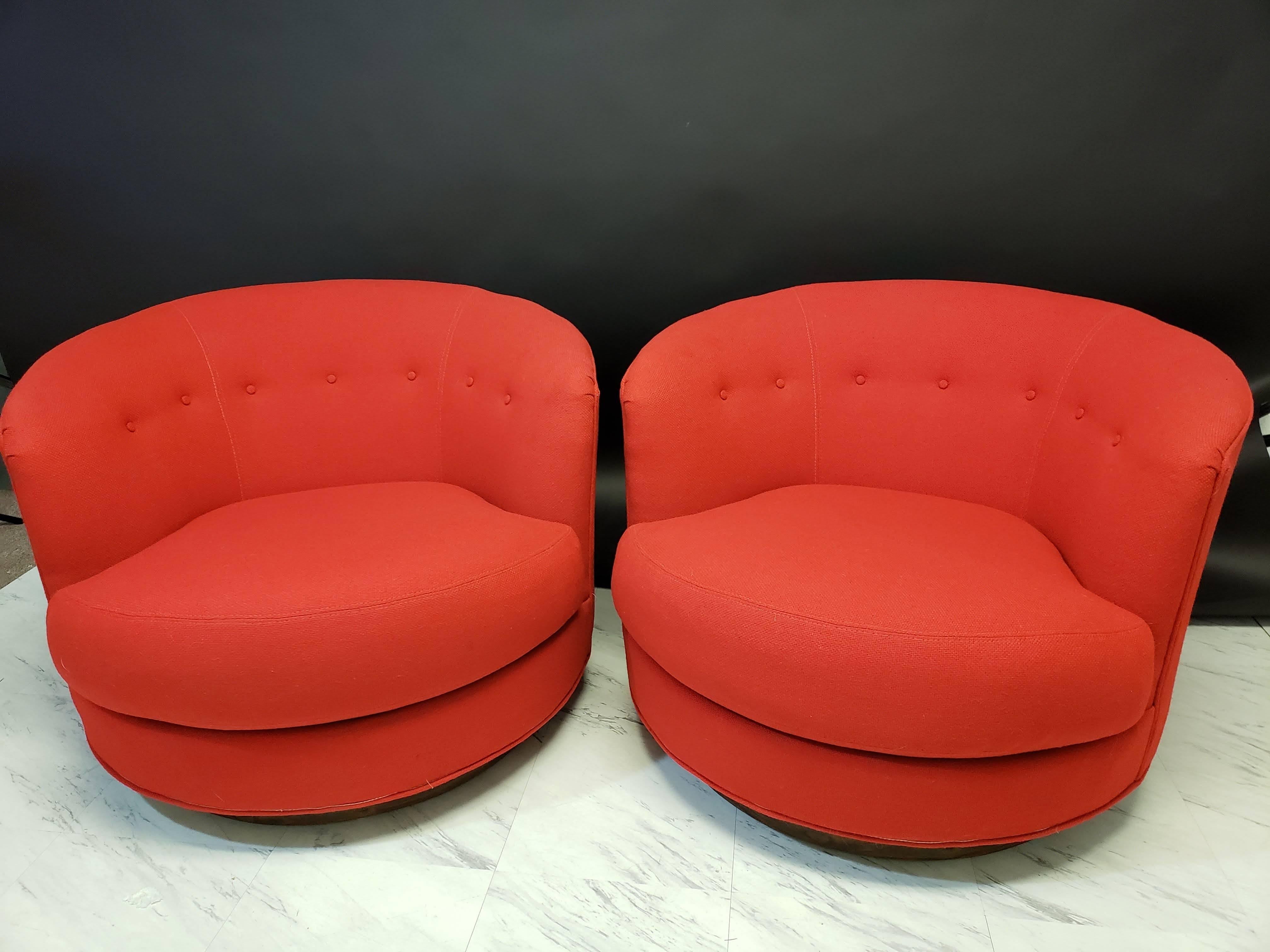 Late 20th Century Mid-Century Modern Pair of Baughman for Selig Swivel Club Lounge Chairs