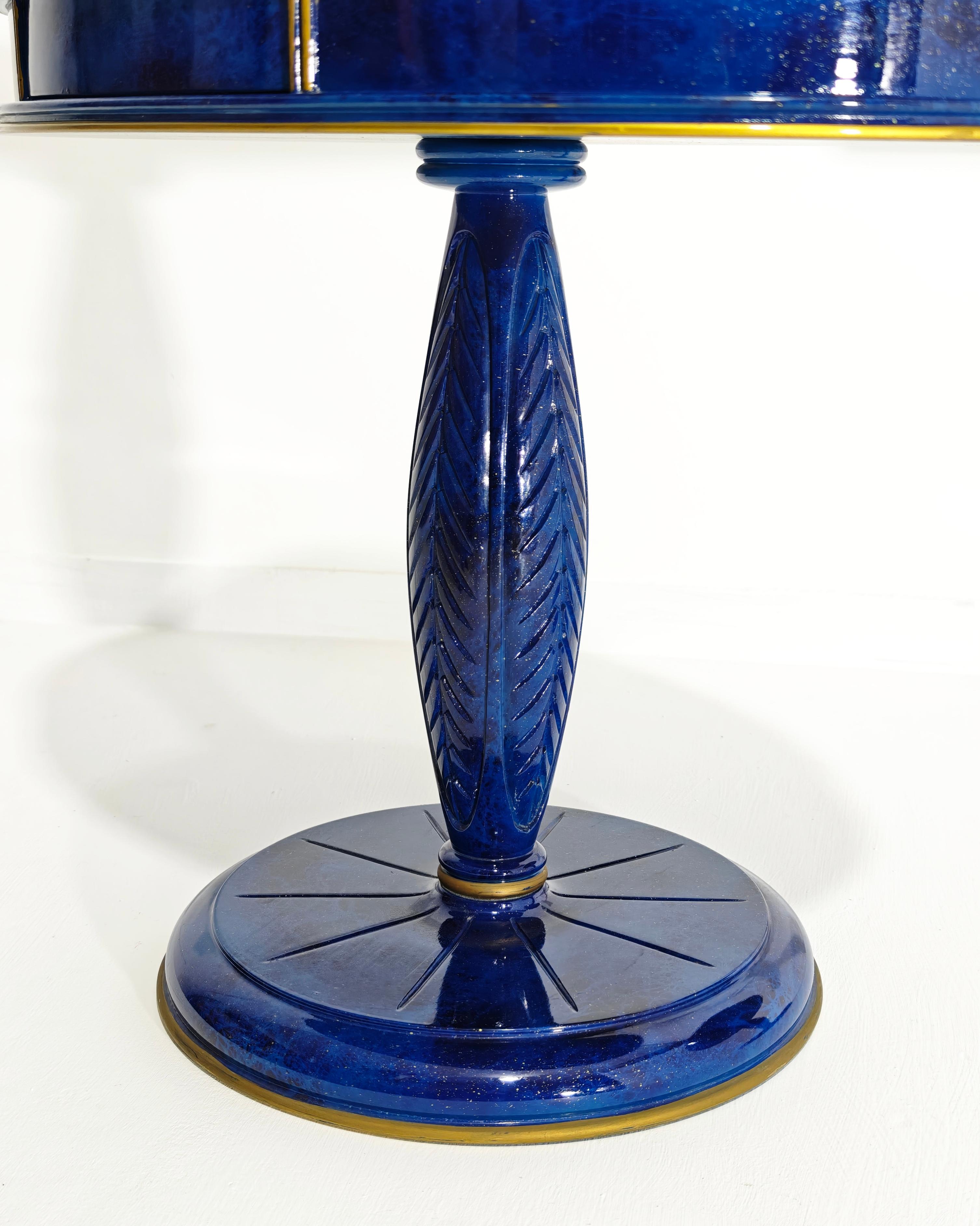 Pair of wooden bedside tables attributed to Annibale Colombo Italy 1980s en vente 5