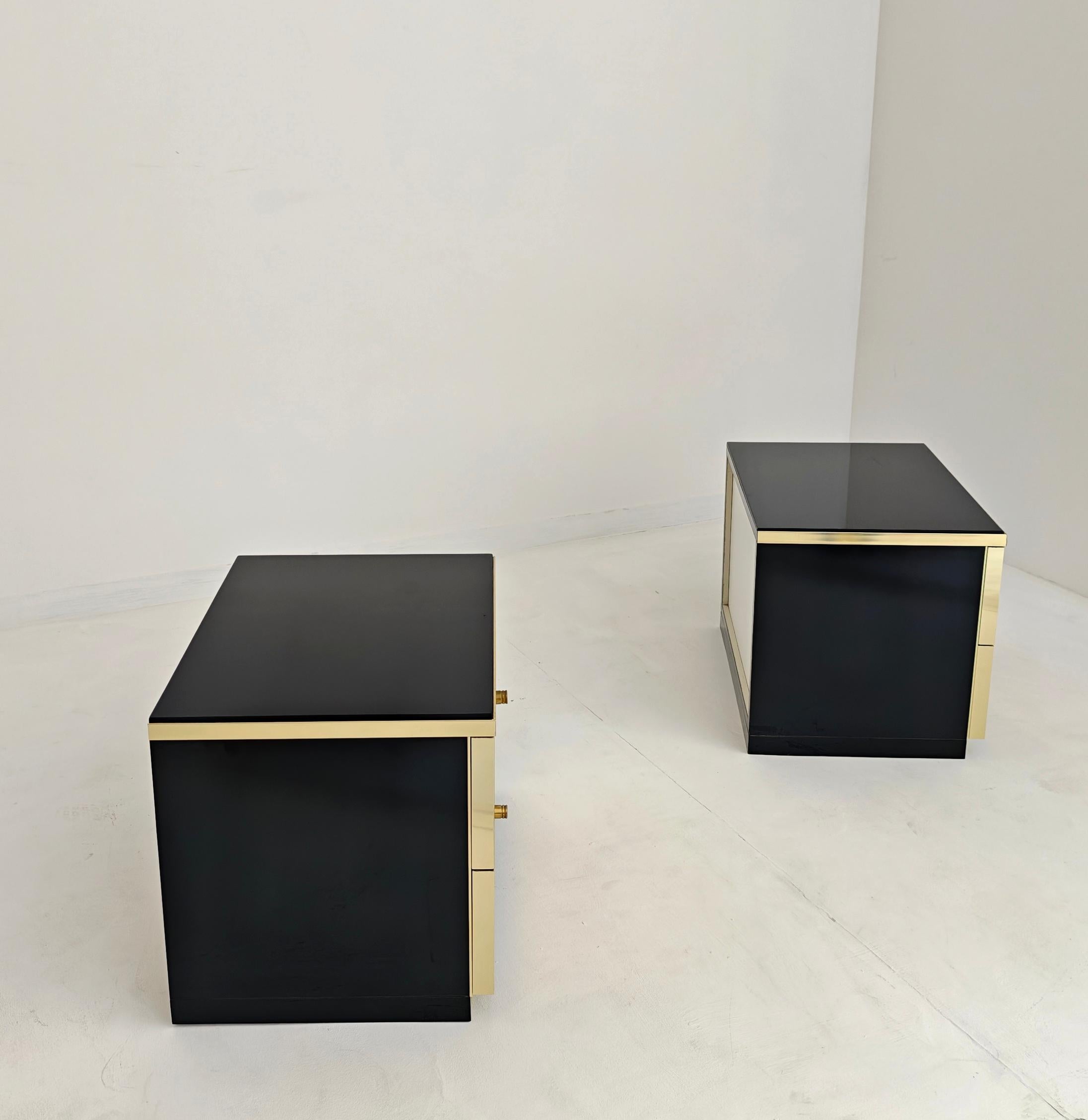 Paire de tables de chevet modernes du milieu du siècle par Renato Zevi Production Italie 1970 en vente 5