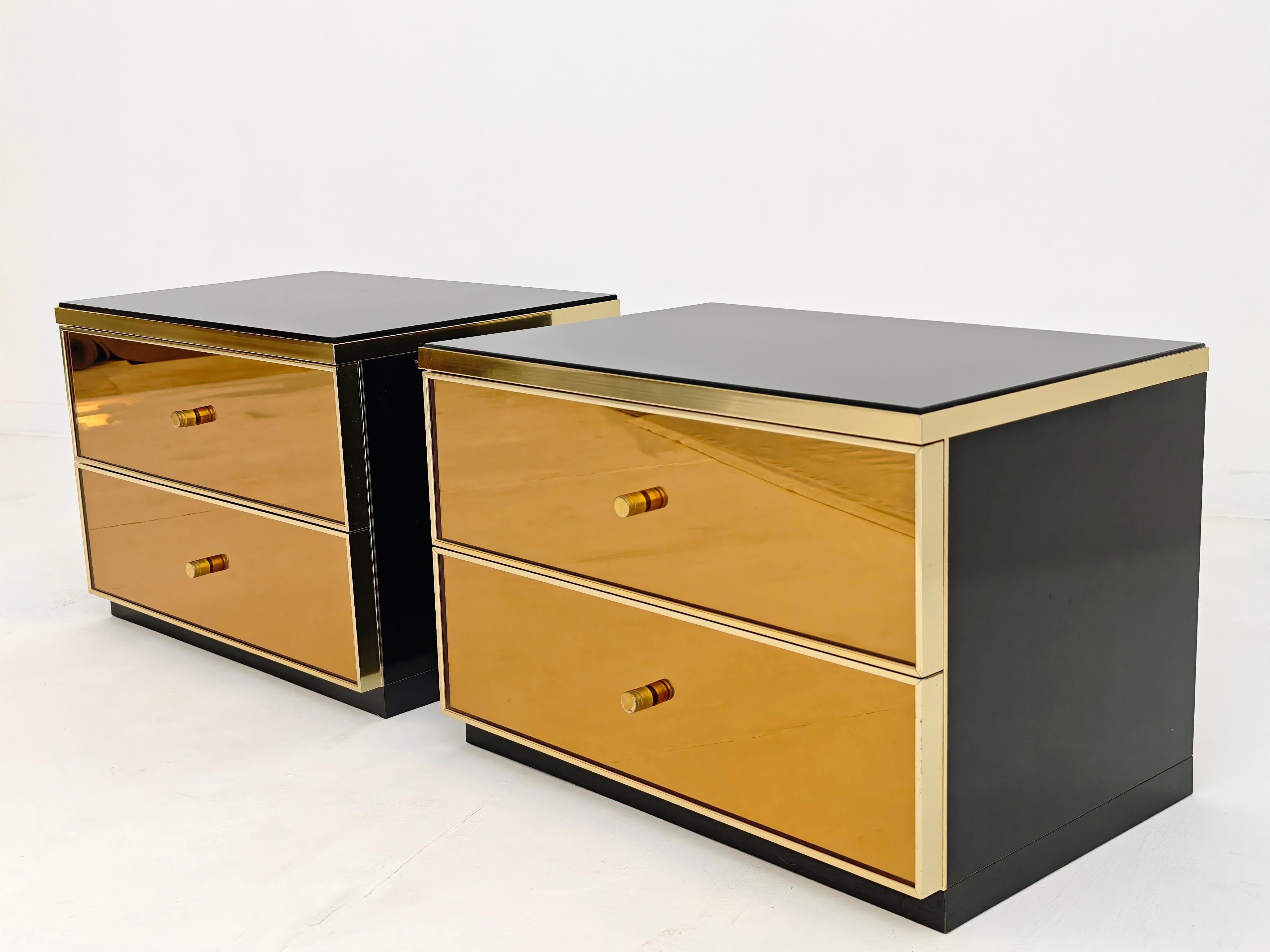 italien Paire de tables de chevet modernes du milieu du siècle par Renato Zevi Production Italie 1970 en vente