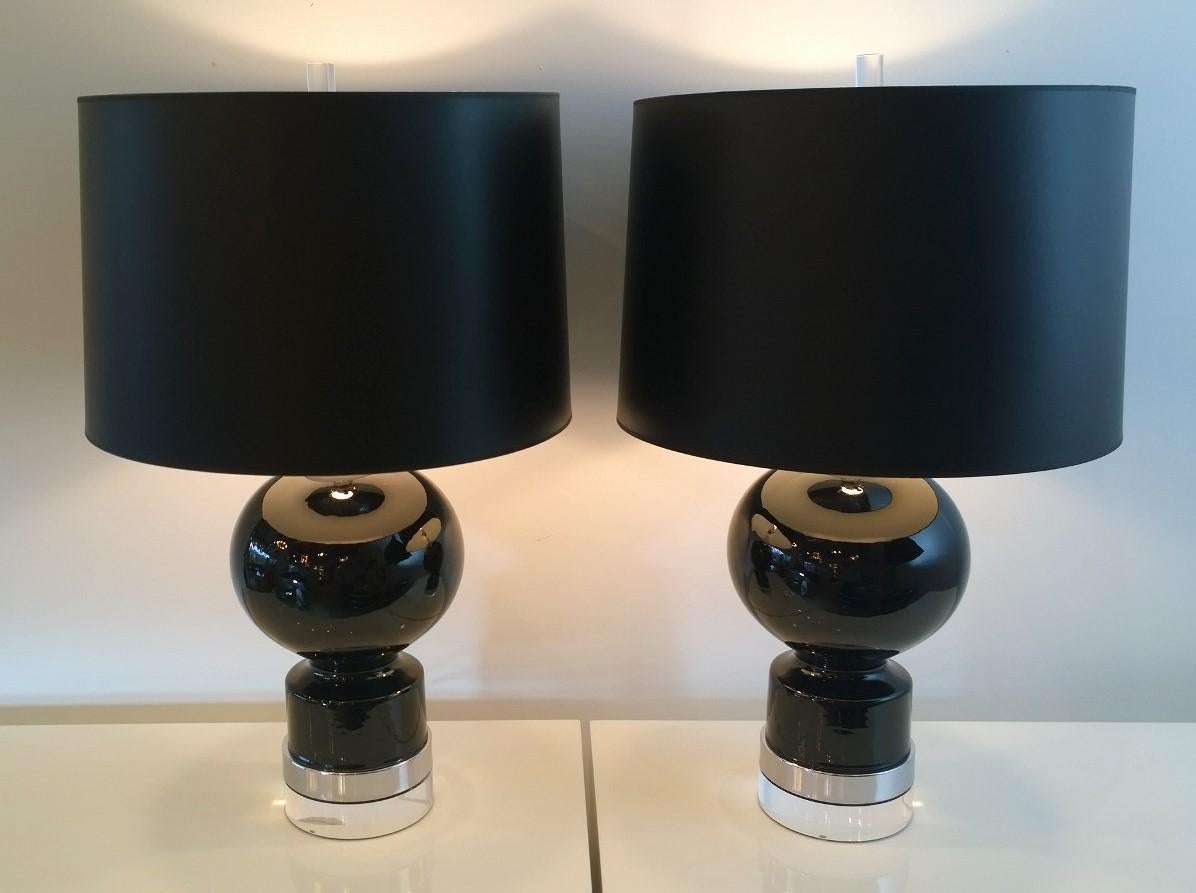 Pair of Black Glazed Ceramic Table Lamps with Chrome Plate and Lucite Bases For Sale 1