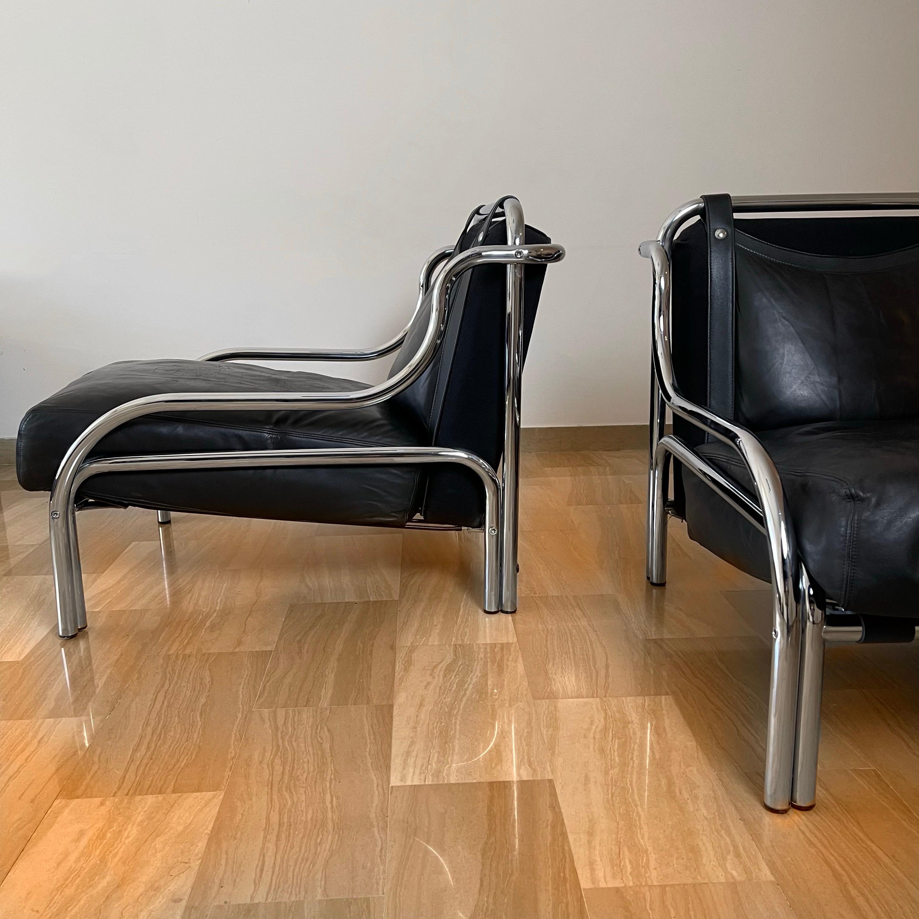 Italian Mid-Century Modern Pair of Black 