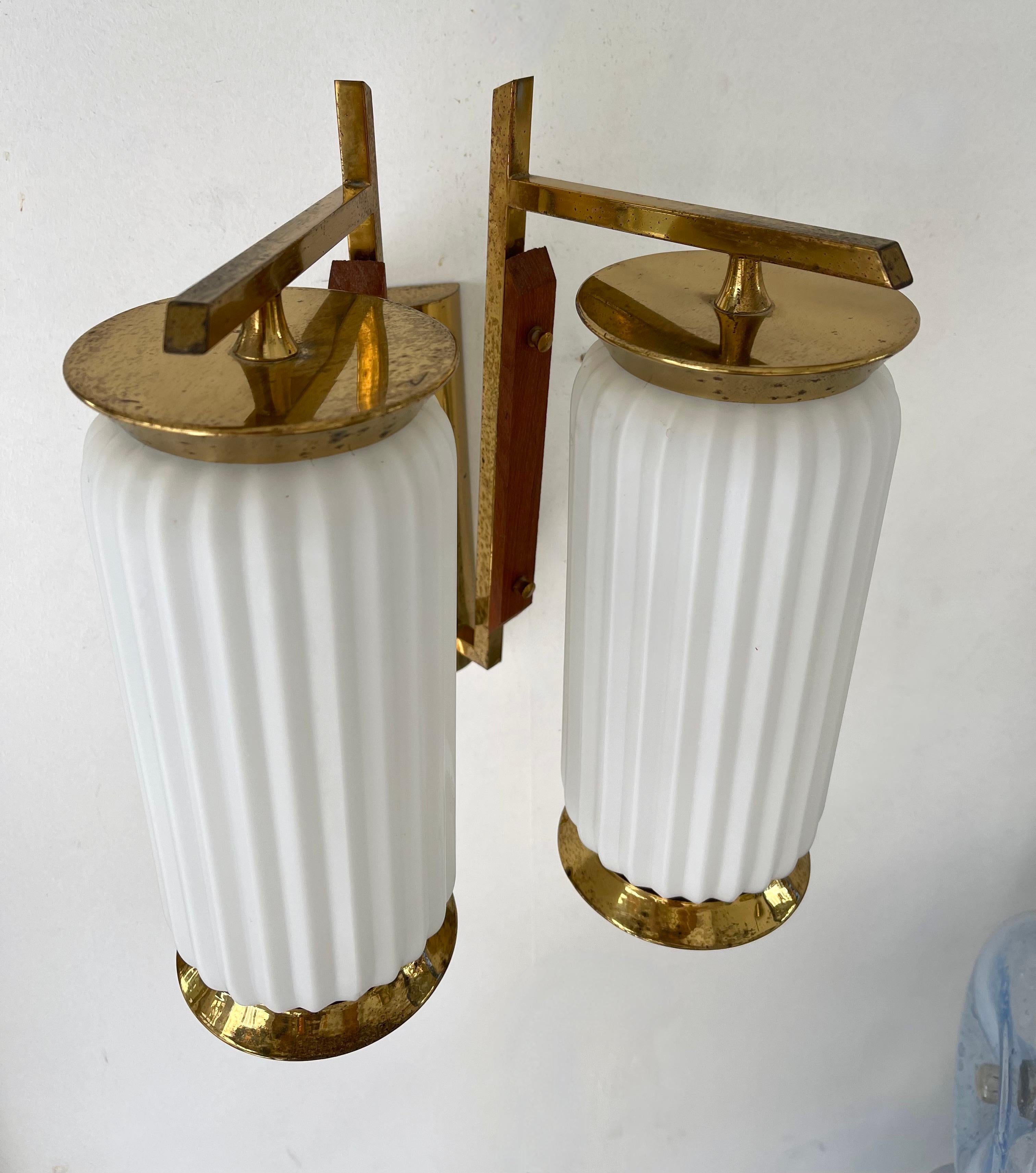 Italian Mid-Century Modern Pair of Brass and Opaline Glass Barrel Sconces, Italy, 1950s For Sale