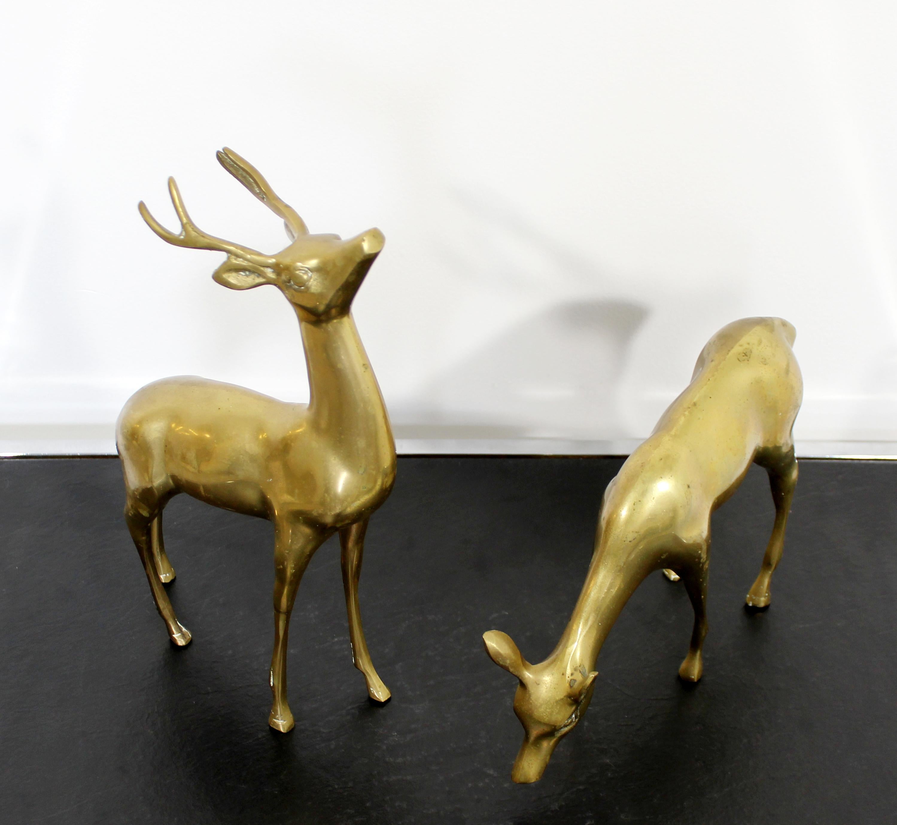 Mid-Century Modern Pair of Brass Deer Figures Table Sculptures, 1950s 1