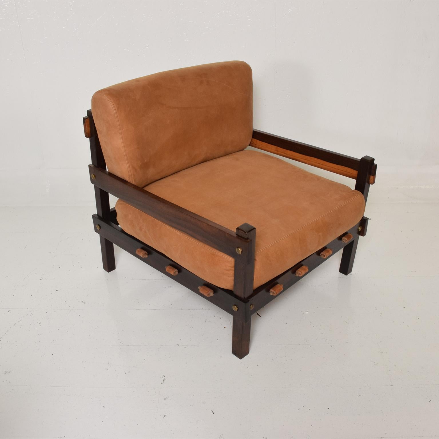 Mid-Century Modern Pair of Brazilian Rosewood Armchairs In Good Condition In Chula Vista, CA
