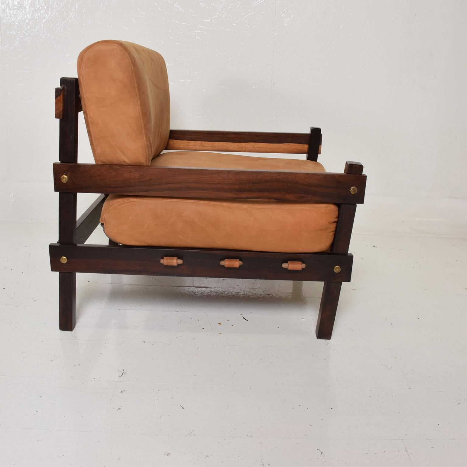 Mid-20th Century Mid-Century Modern Pair of Brazilian Rosewood Armchairs