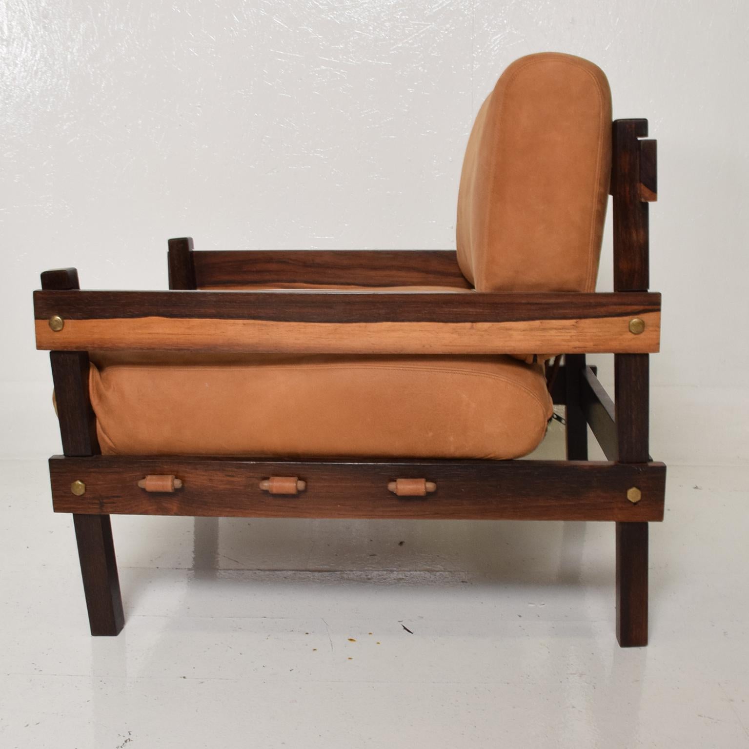 Mid-Century Modern Pair of Brazilian Rosewood Armchairs 2