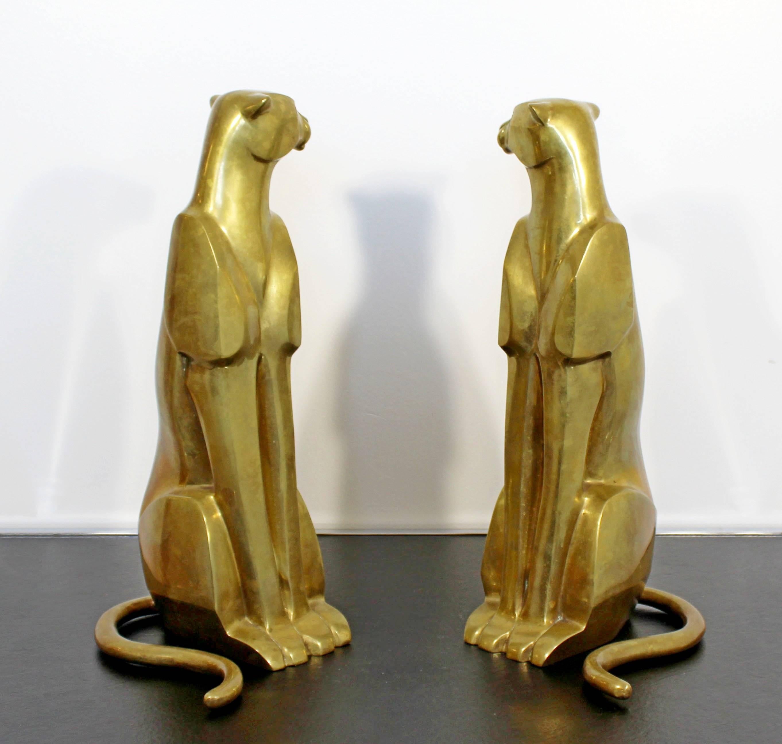 Mid-Century Modern Pair of Bronze Brass Cheetah Cat Table Sculptures In Good Condition In Keego Harbor, MI