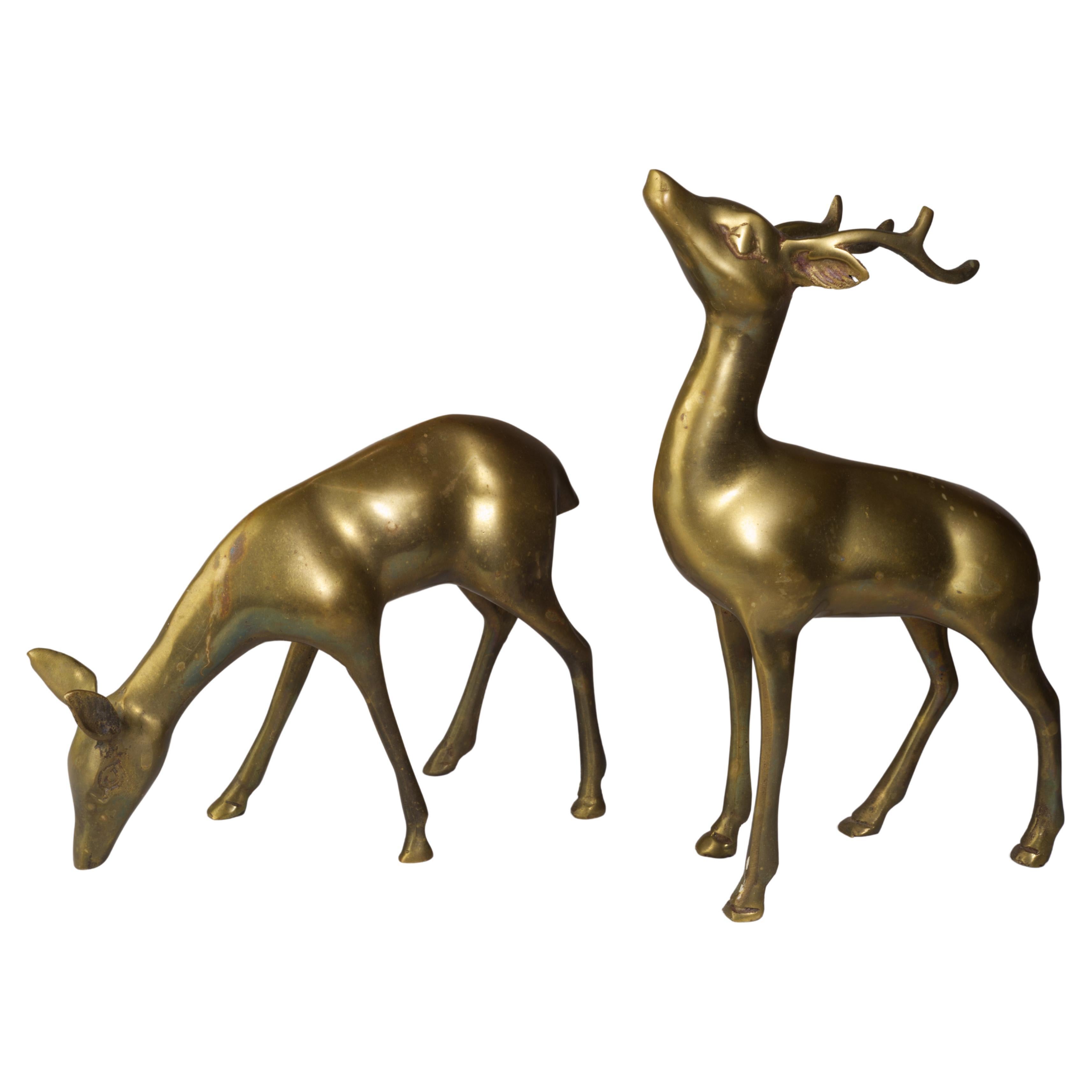 Mid-Century Modern Pair of Bronze Deer Figurines For Sale