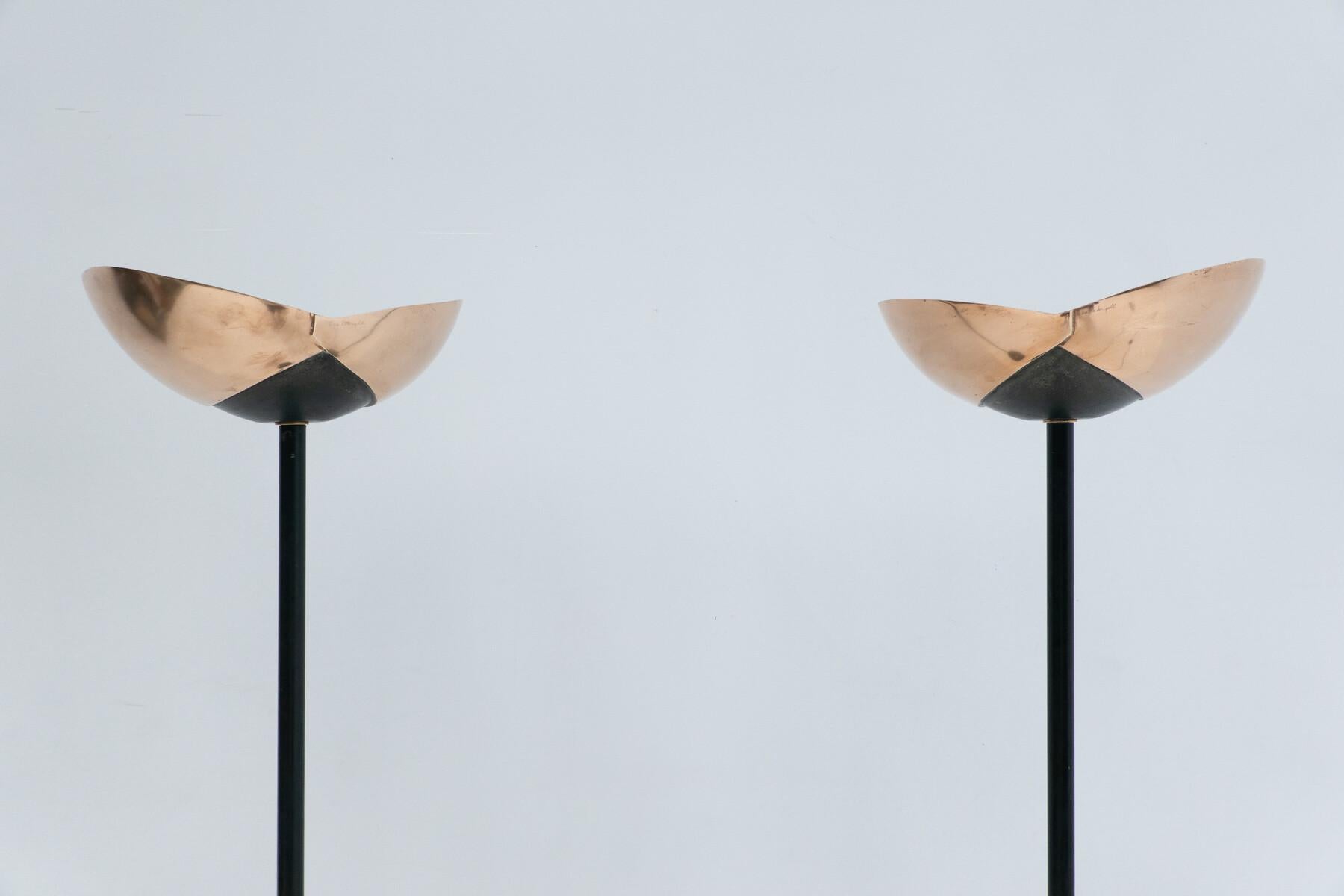 Late 20th Century Mid-Century Modern Pair of Bronze Floor Lamps Signed by Esa Fedrigolli, Italy For Sale