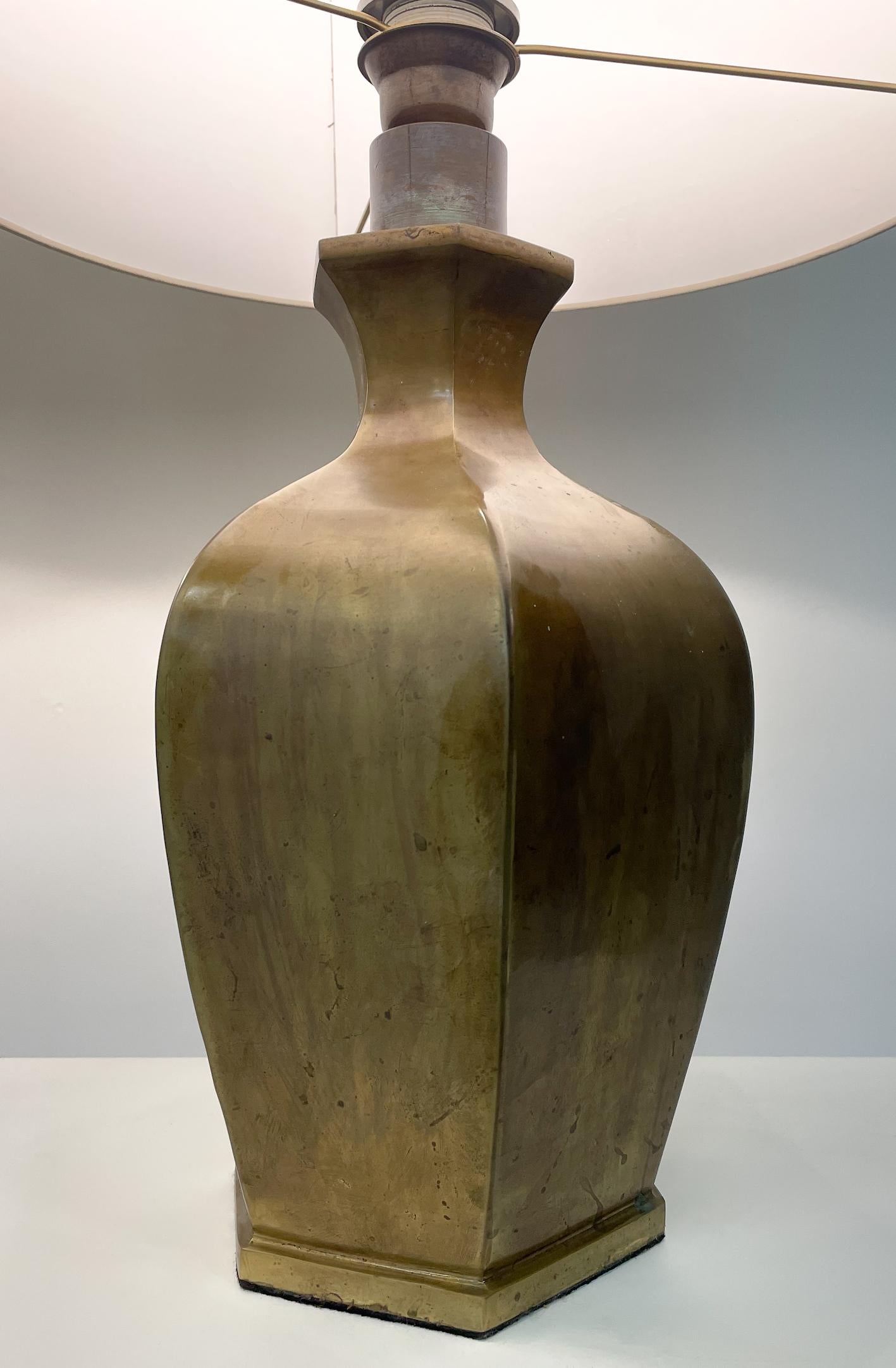 Paire de lampes de table en bronze modernes du milieu du siècle dernier Bon état - En vente à Brussels, BE