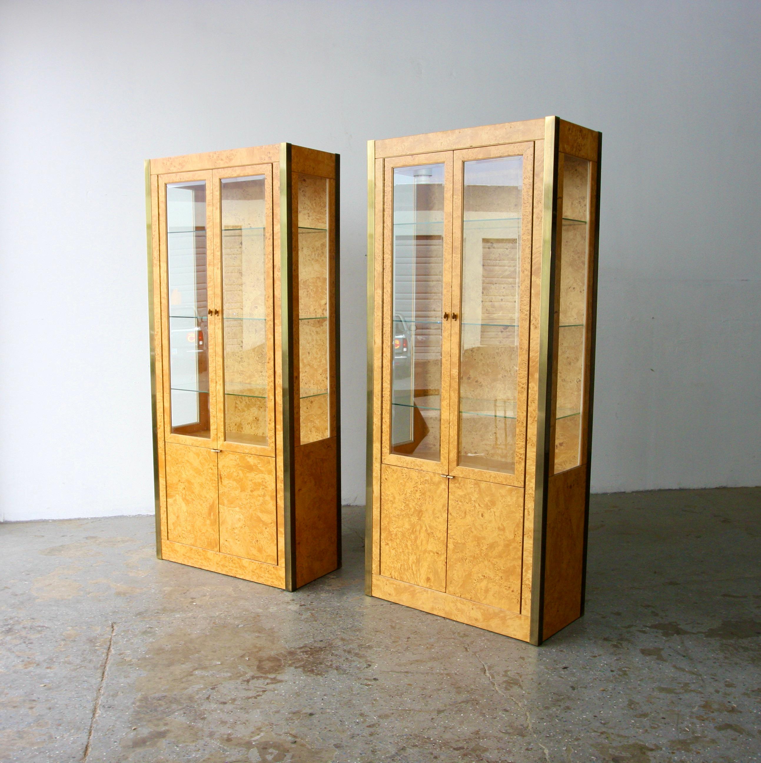 Mid Century Modern Pair of Burl Wood & Brass Vitrine cabinets By Tomlinson For Sale 2